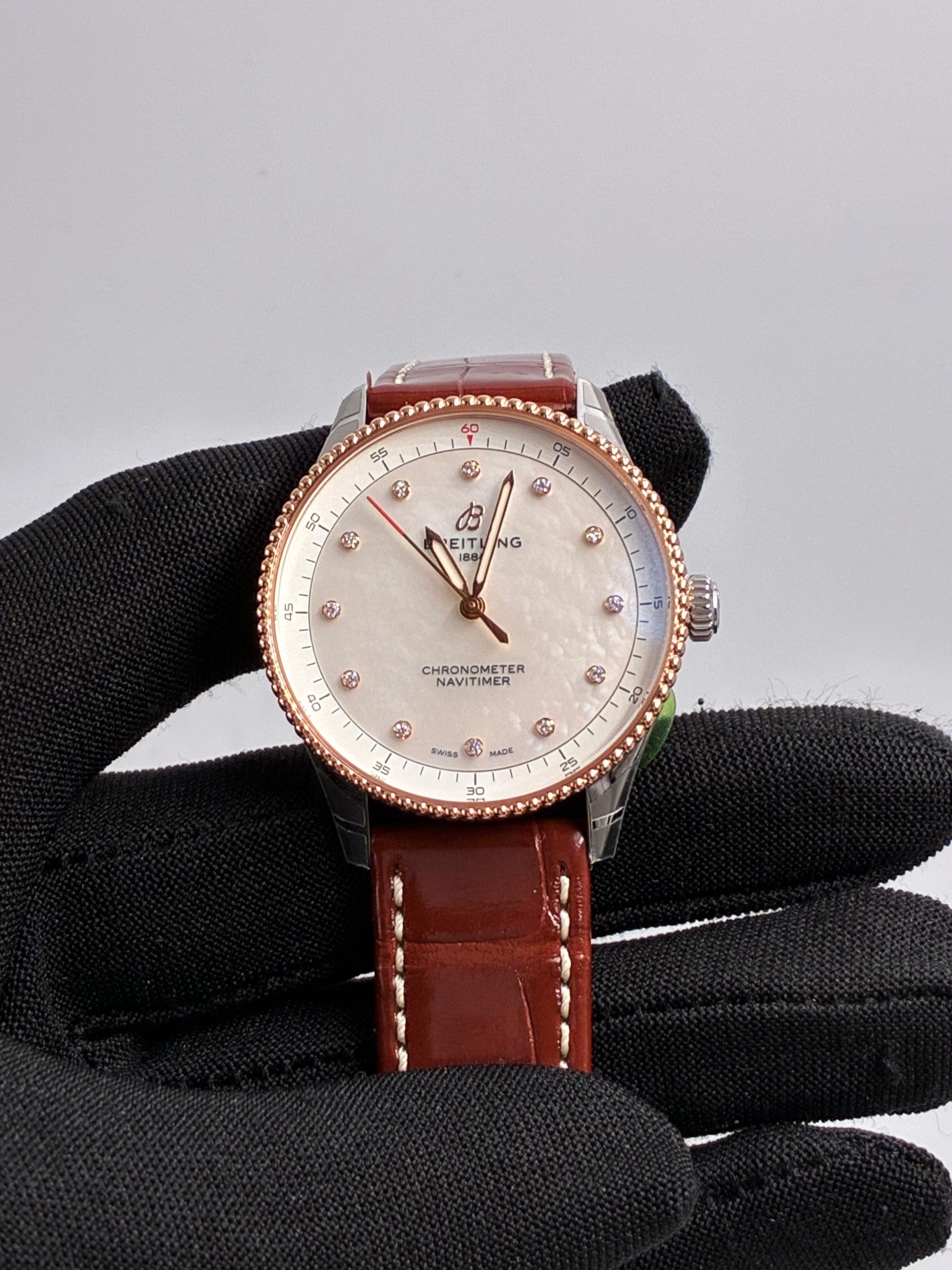 Breitling Navitimer 32 U77320E61A1P1