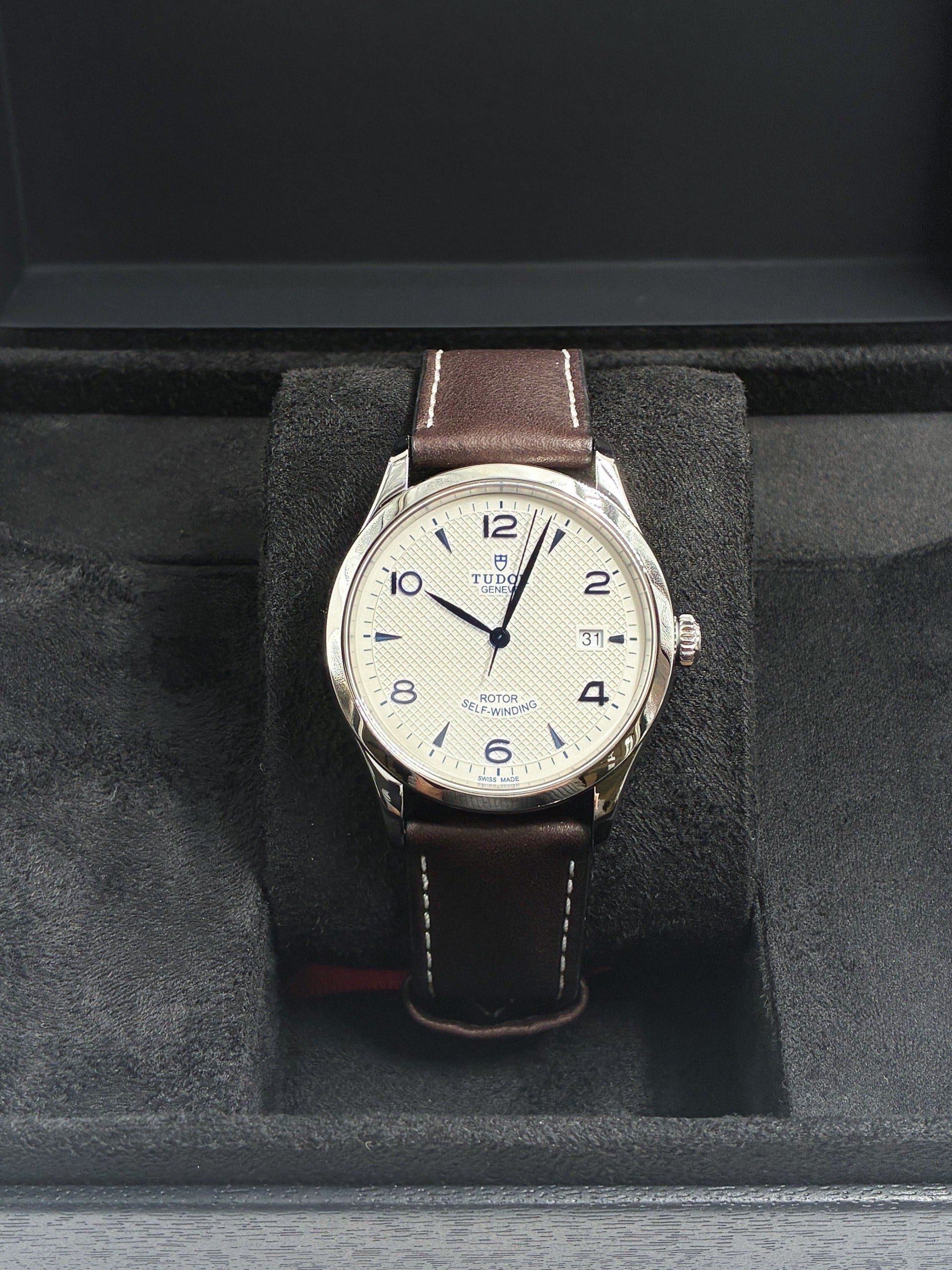 Tudor 1926 M91550-0010