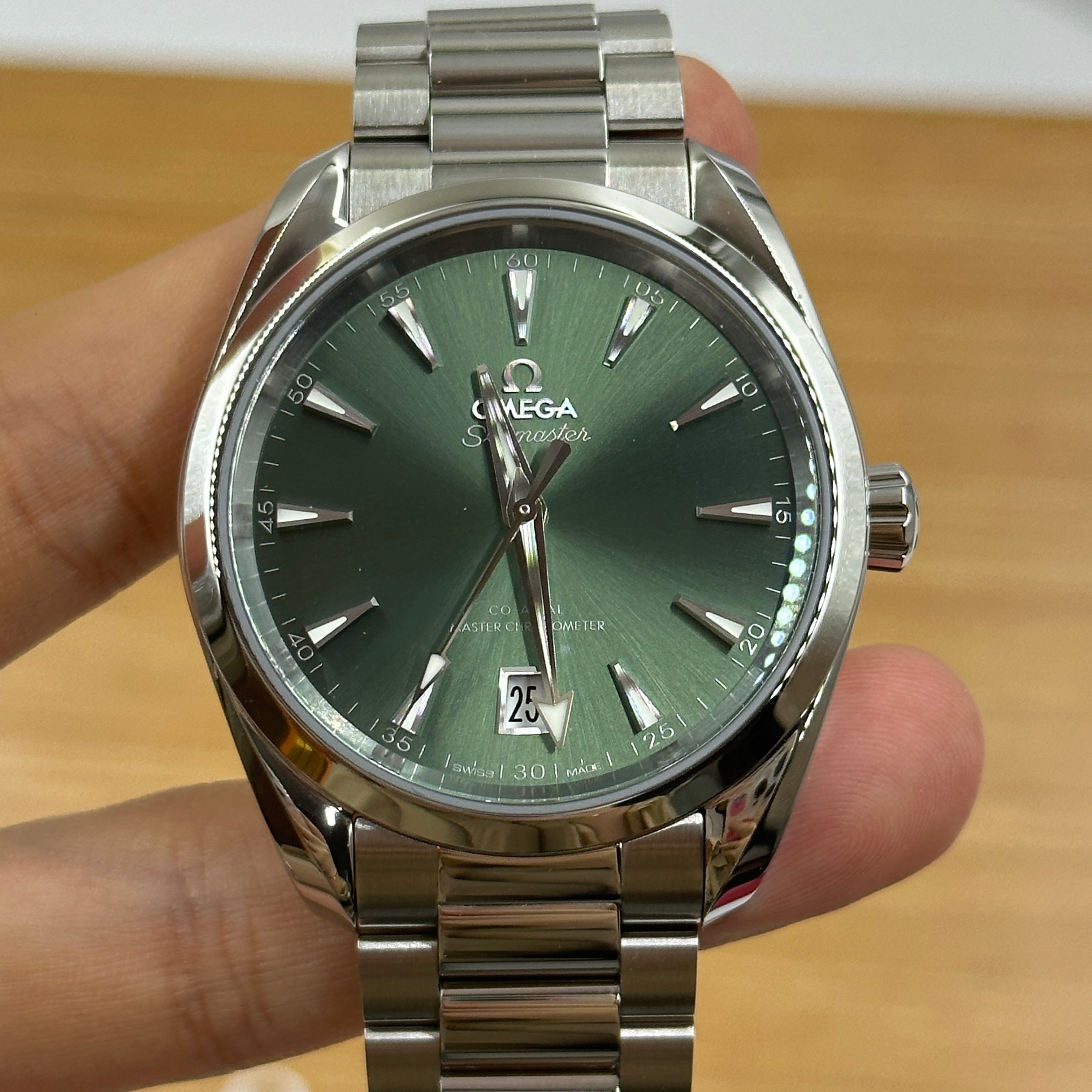 Omega Seamaster Aqua Terra Shades 220.10.38.20.10.002