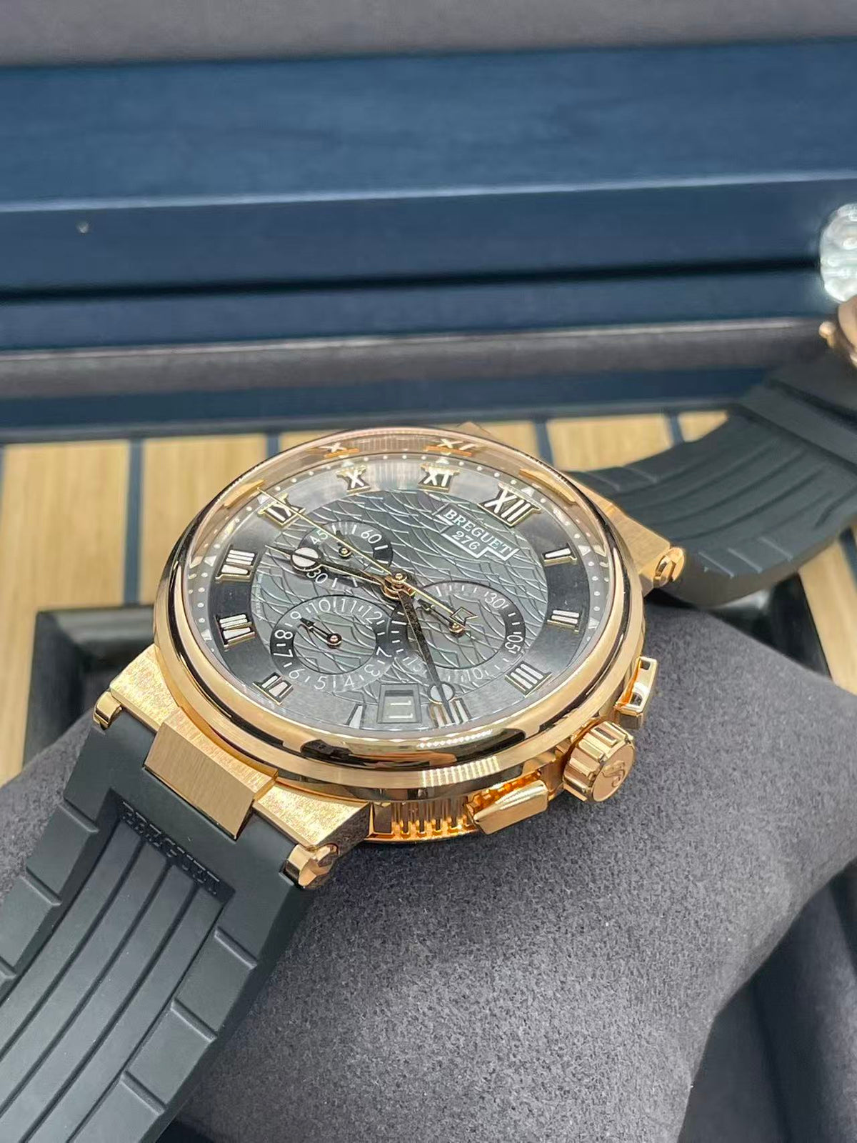 Breguet Marine Chronograph 5527BR/G3/5WV 2026