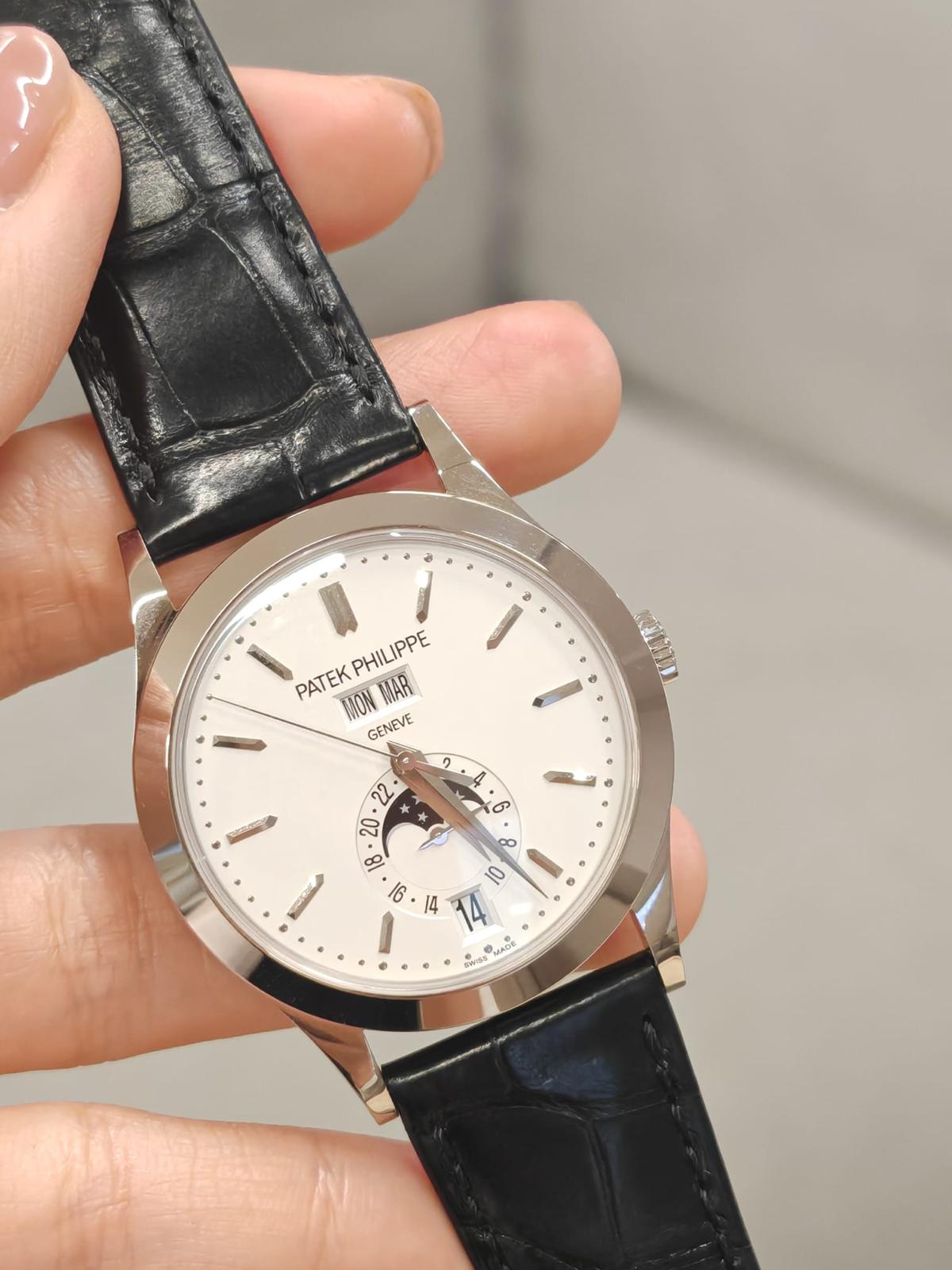 Patek Philippe Annual Calendar 5396G‑011 White‑Gold 38.5 mm Silver Dial