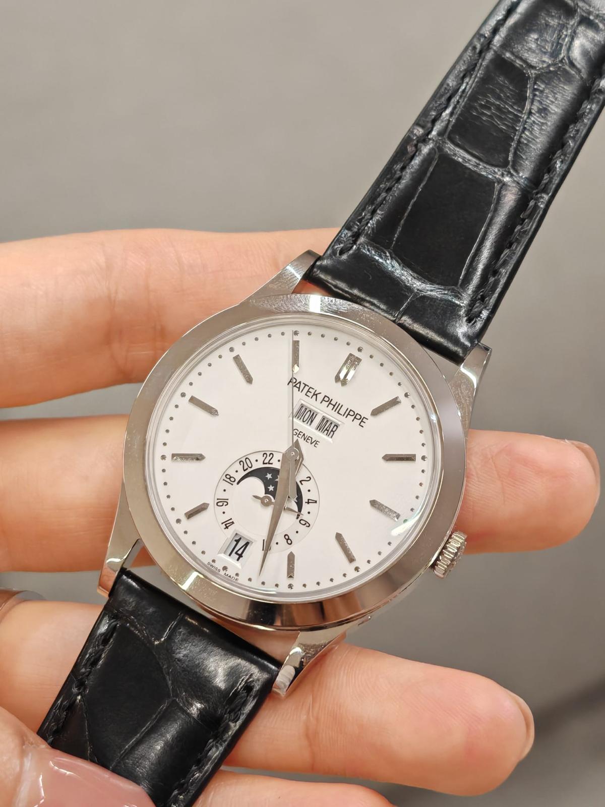 Patek Philippe Annual Calendar 5396G‑011 White‑Gold 38.5 mm Silver Dial