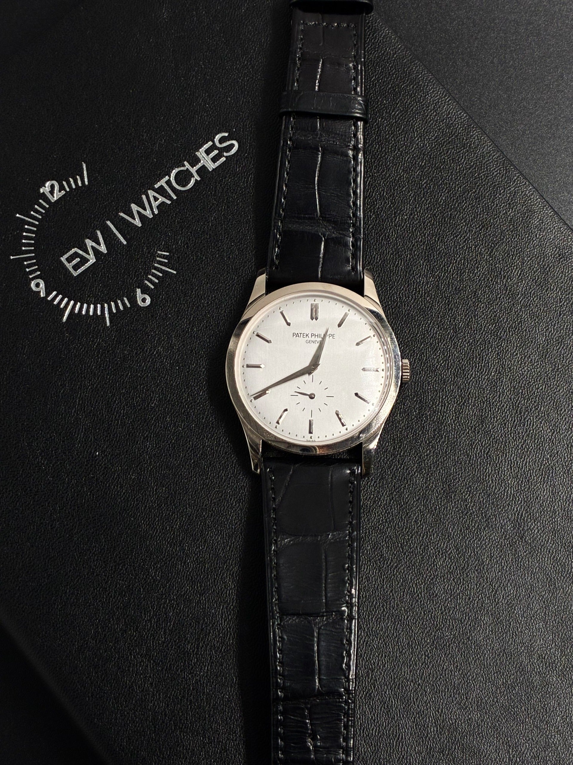 Patek Philippe 5196G-001 Calatrava