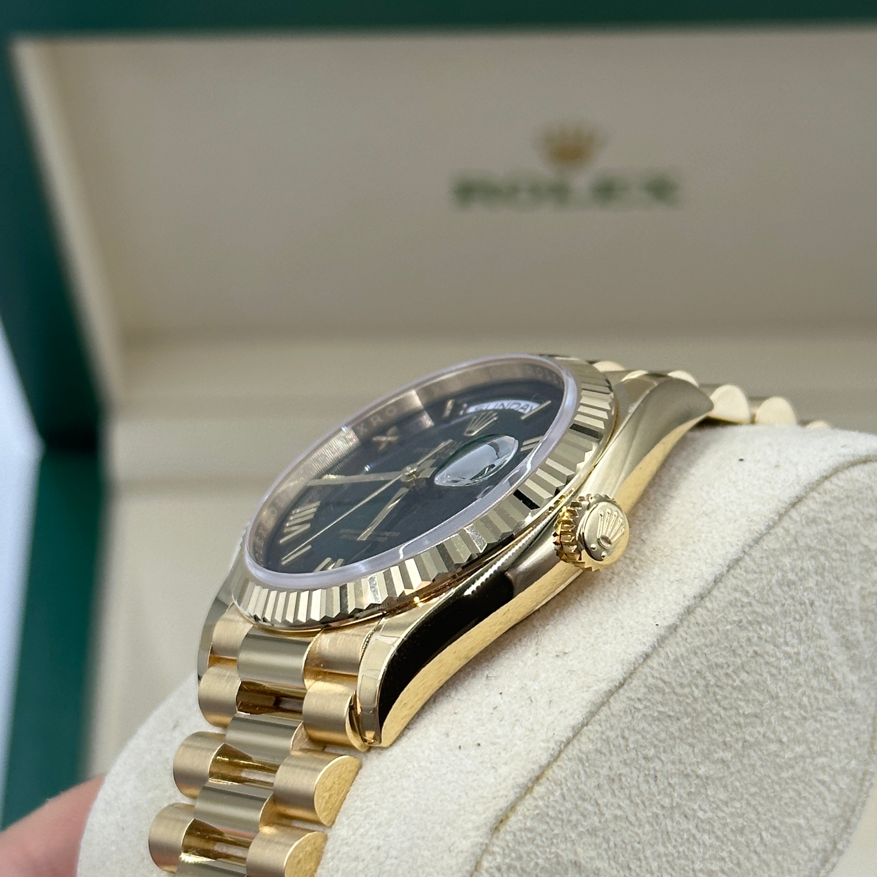 Rolex Day-Date 36 128238 Green Roman Ombre 2025