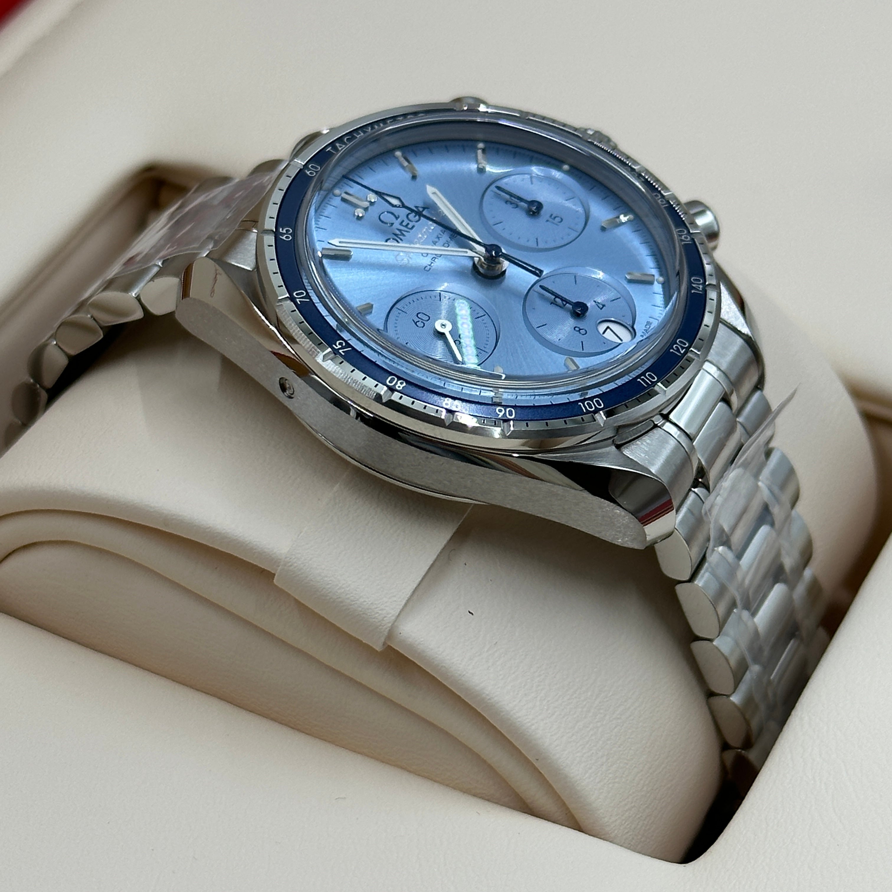 OMEGA Speedmaster 38 324.30.38.50.03.001