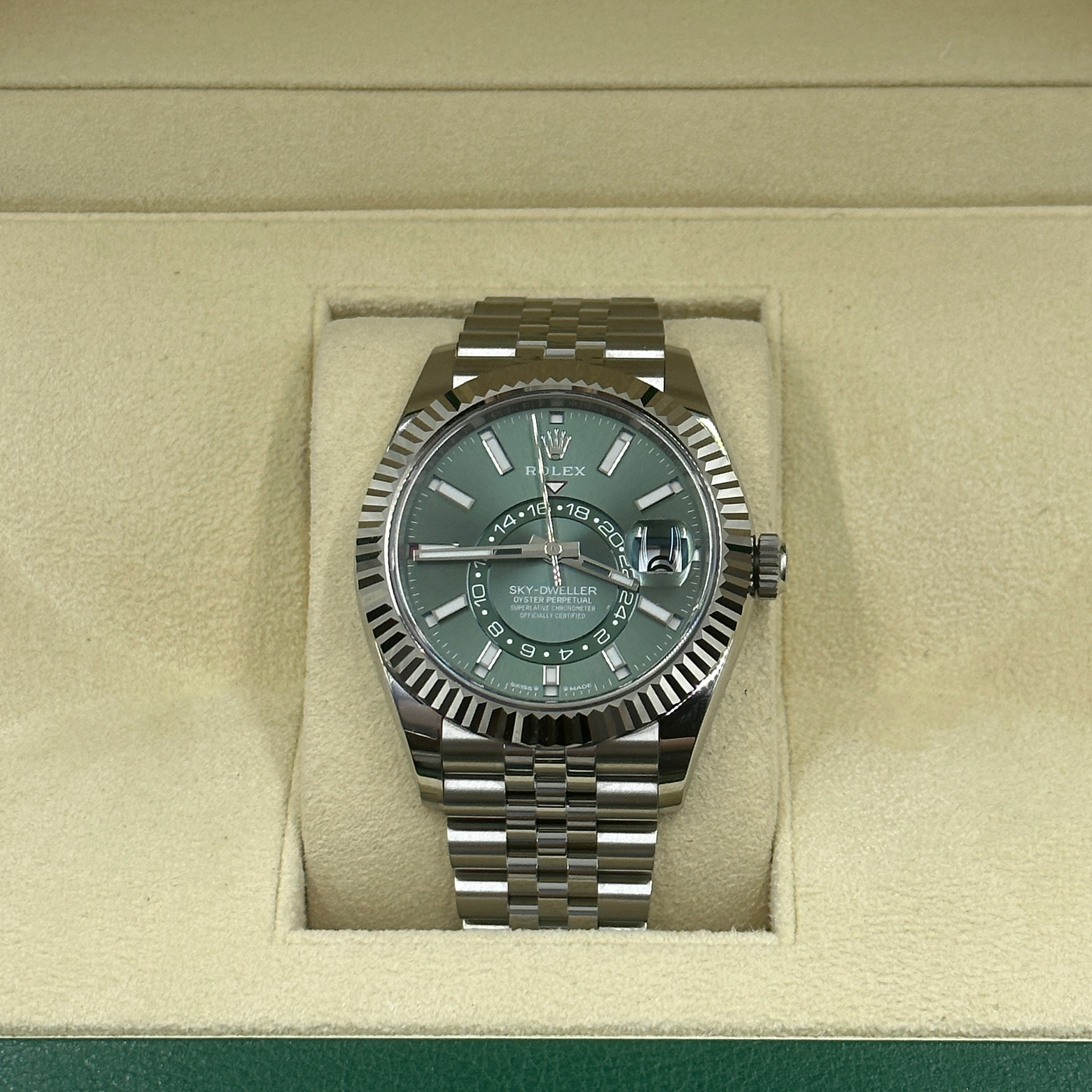 Rolex Sky-Dweller 336934 GREEN JUB