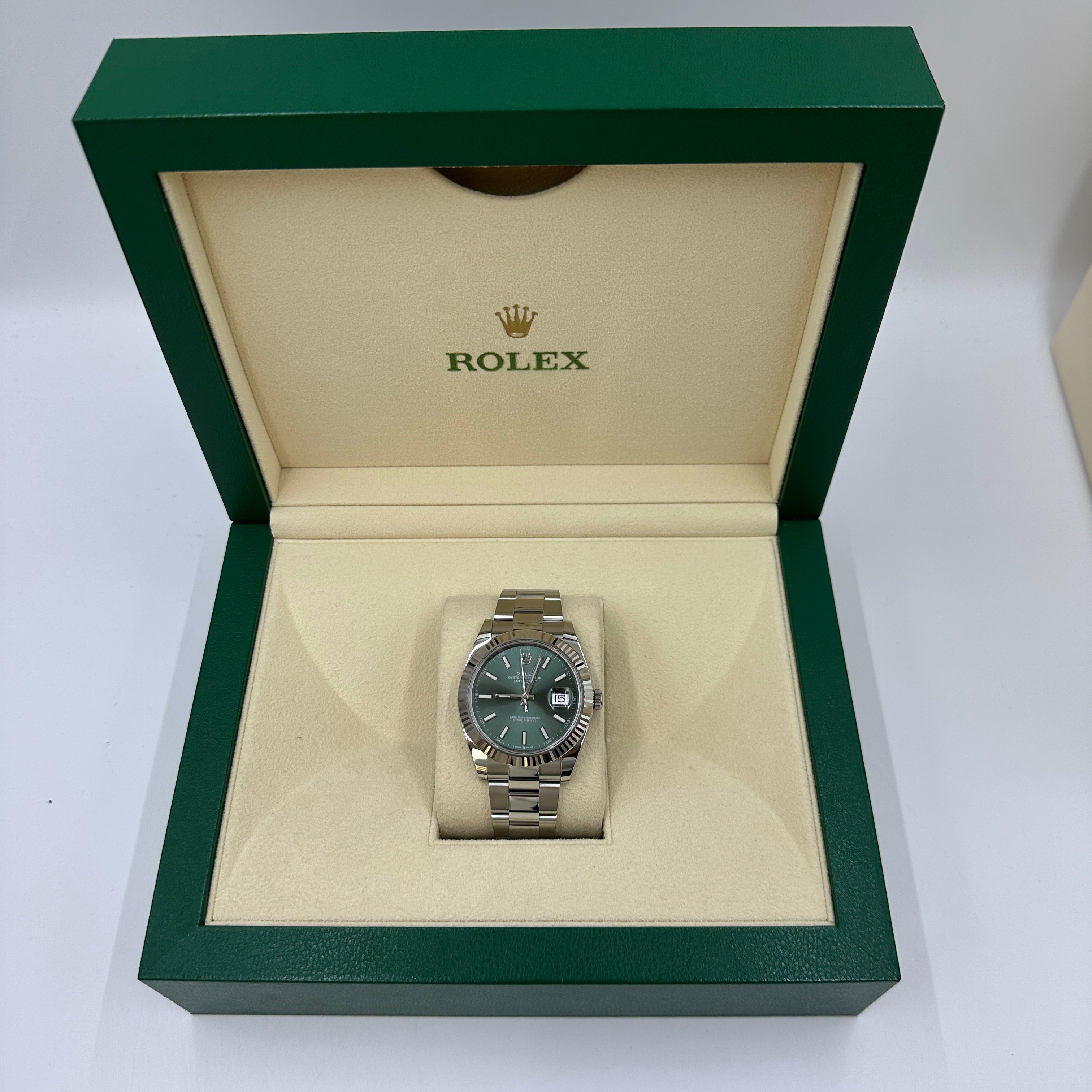 Rolex Datejust 41 126334 Mint Green Index Oyster 2025
