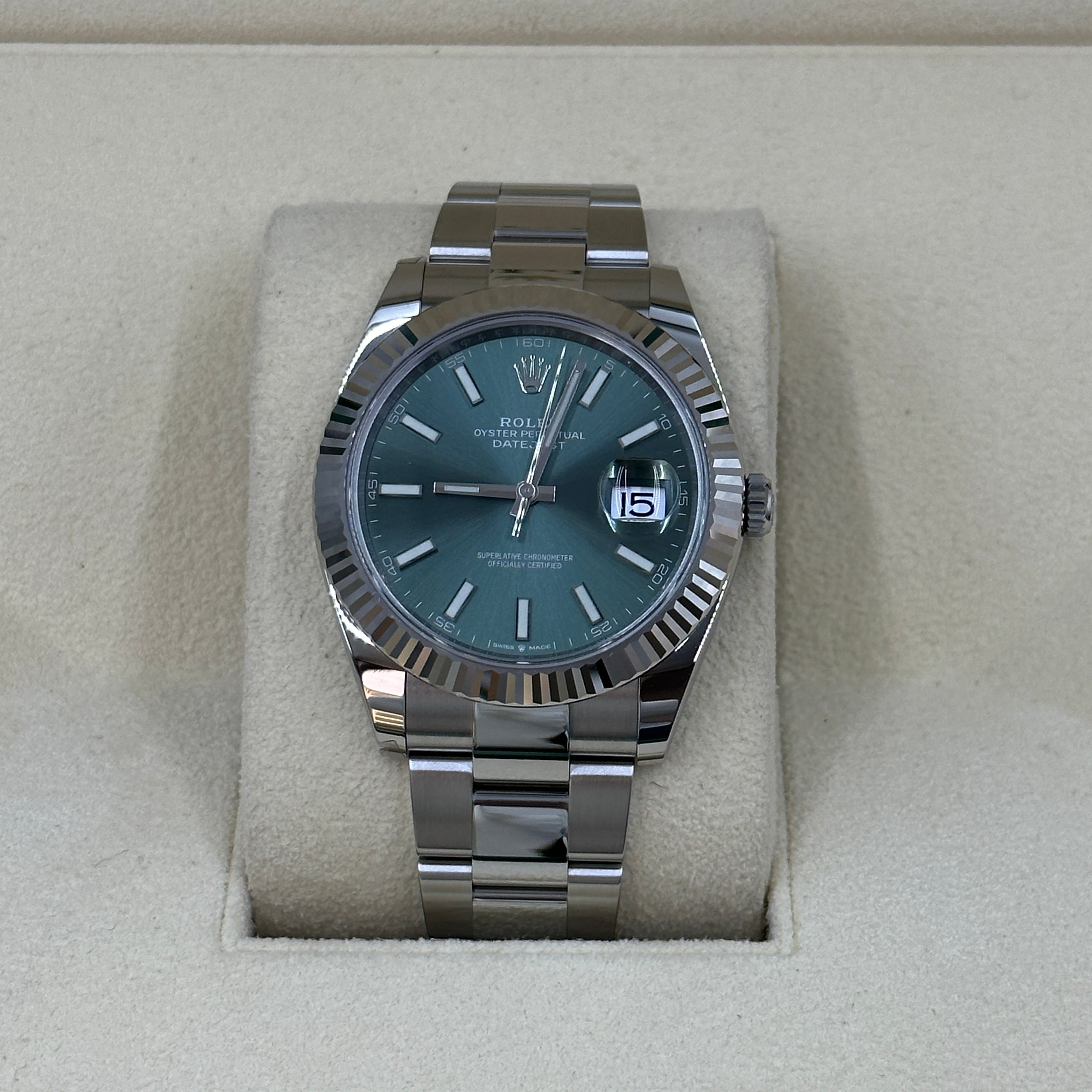 Rolex Datejust 41 126334 Mint Green Index Oyster 2025