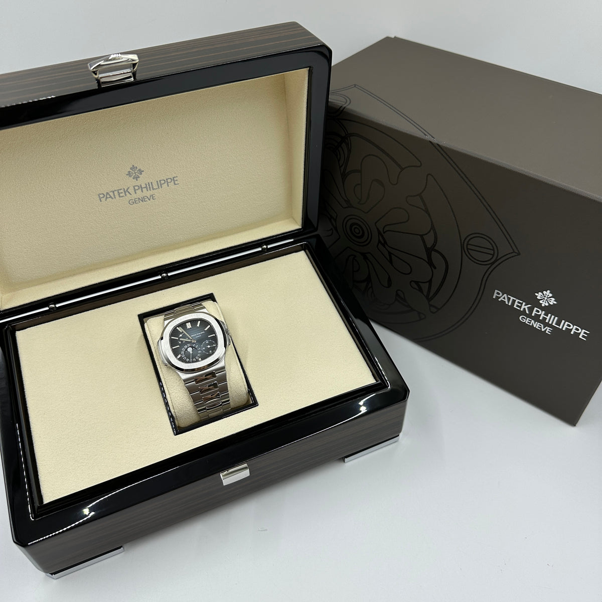 Patek Philippe Nautilus Watch 5712/1A-001 2026