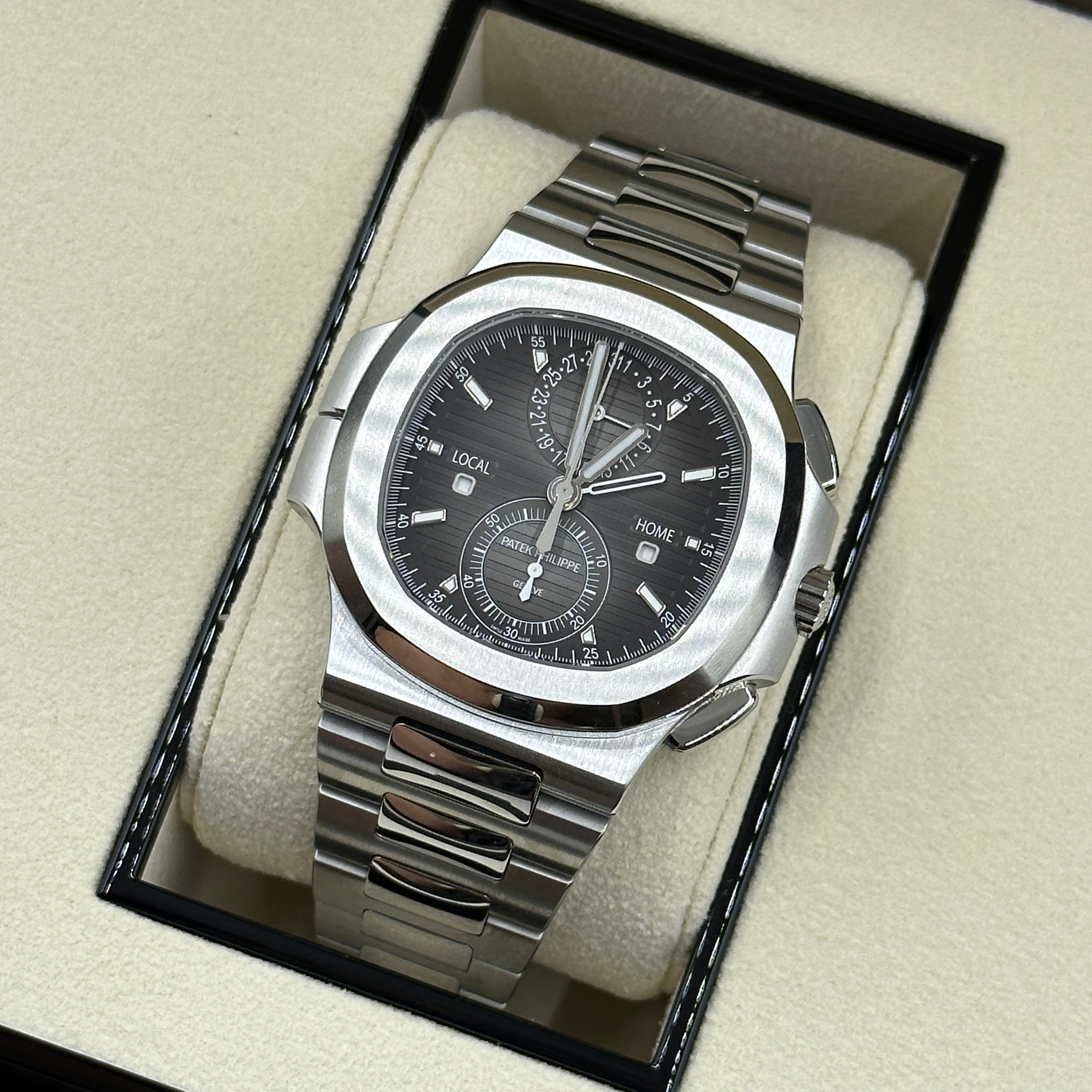 Patek Philippe Nautilus Esfera Gris / 5990/1A-001