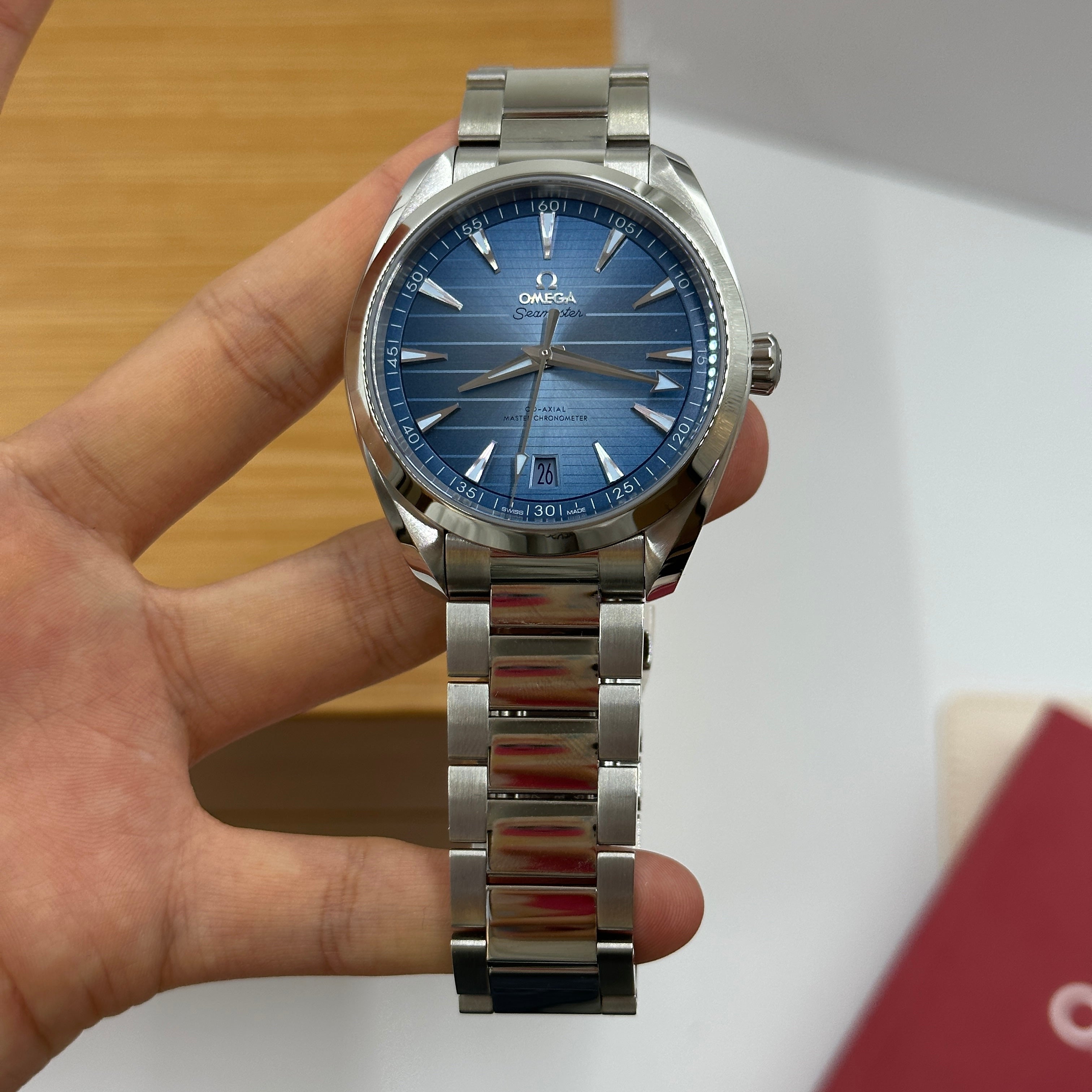 Omega 220.10.41.21.03.005 Aqua Terra 150m Co-axial Master Chronometer Summer