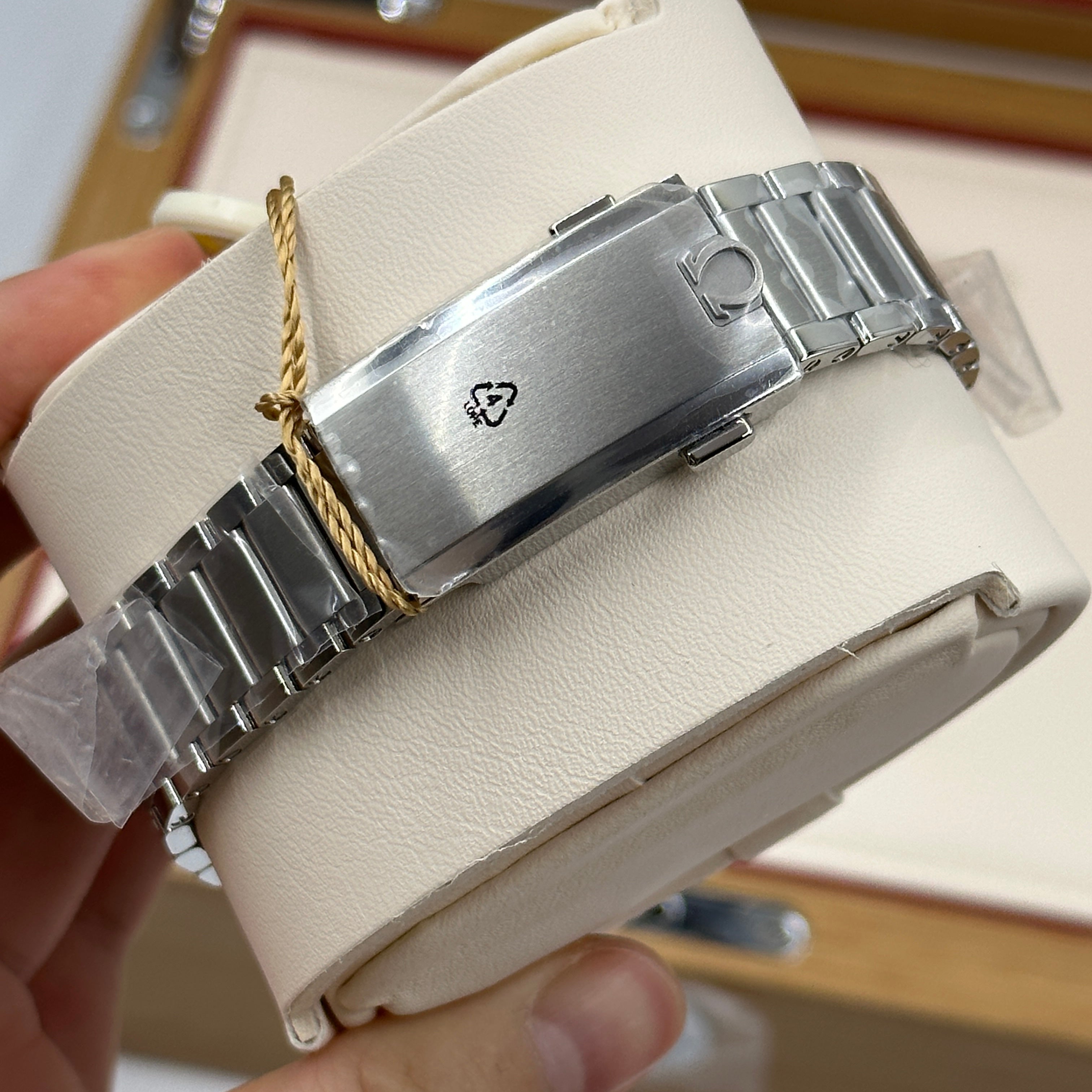 Omega Speedmaster Watch 332.10.41.51.01.001