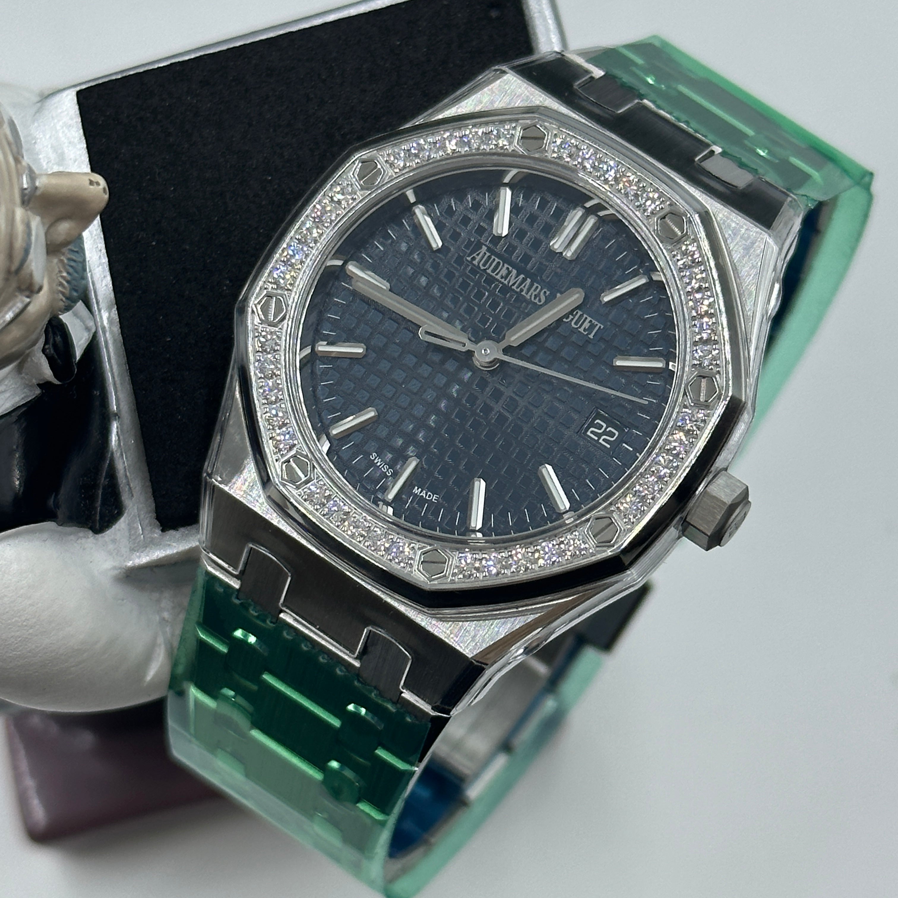 Audemars Piguet Royal Oak 77451ST.ZZ.1361ST.04 2025