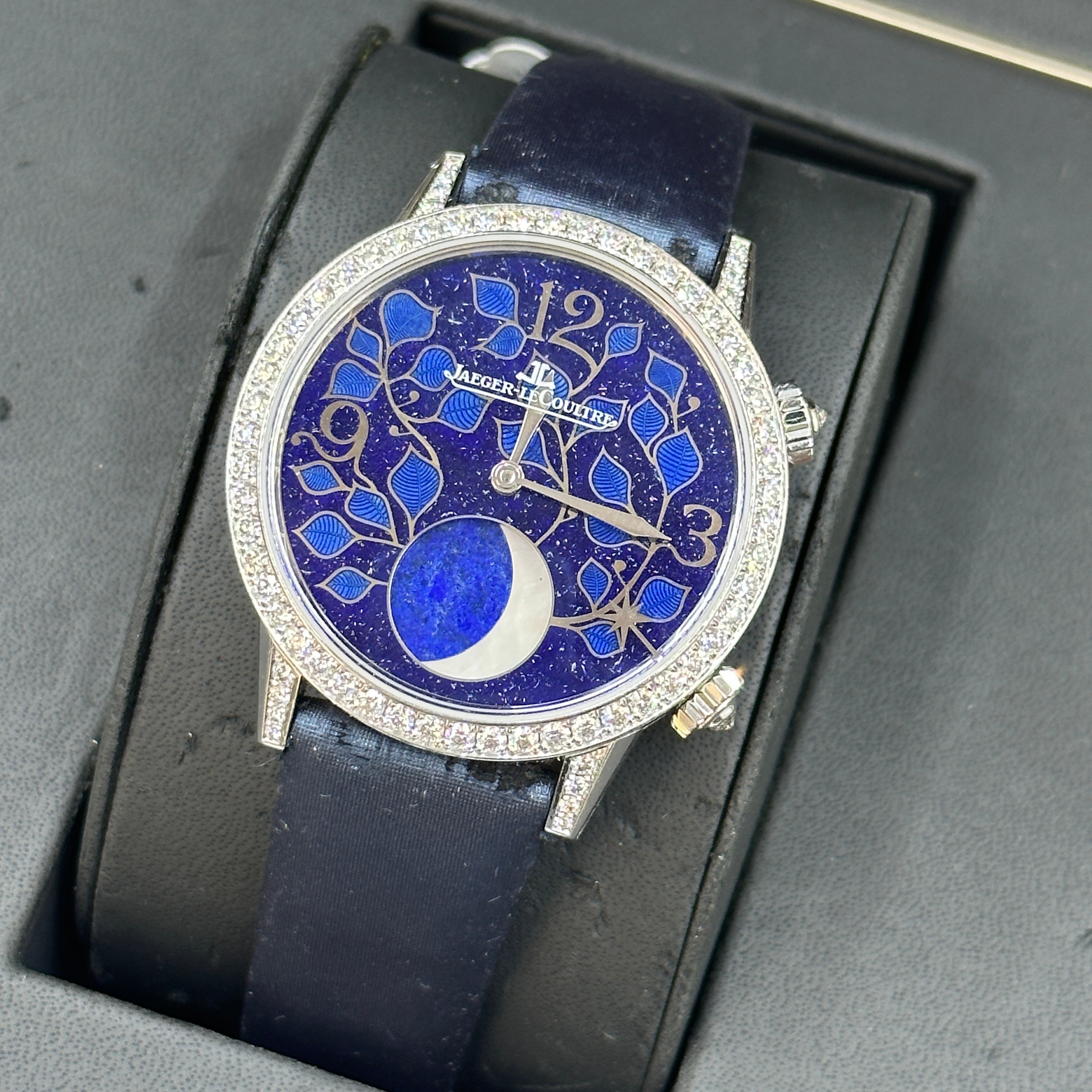 Jaeger-LeCoultre Rendez-vous Q35334E1