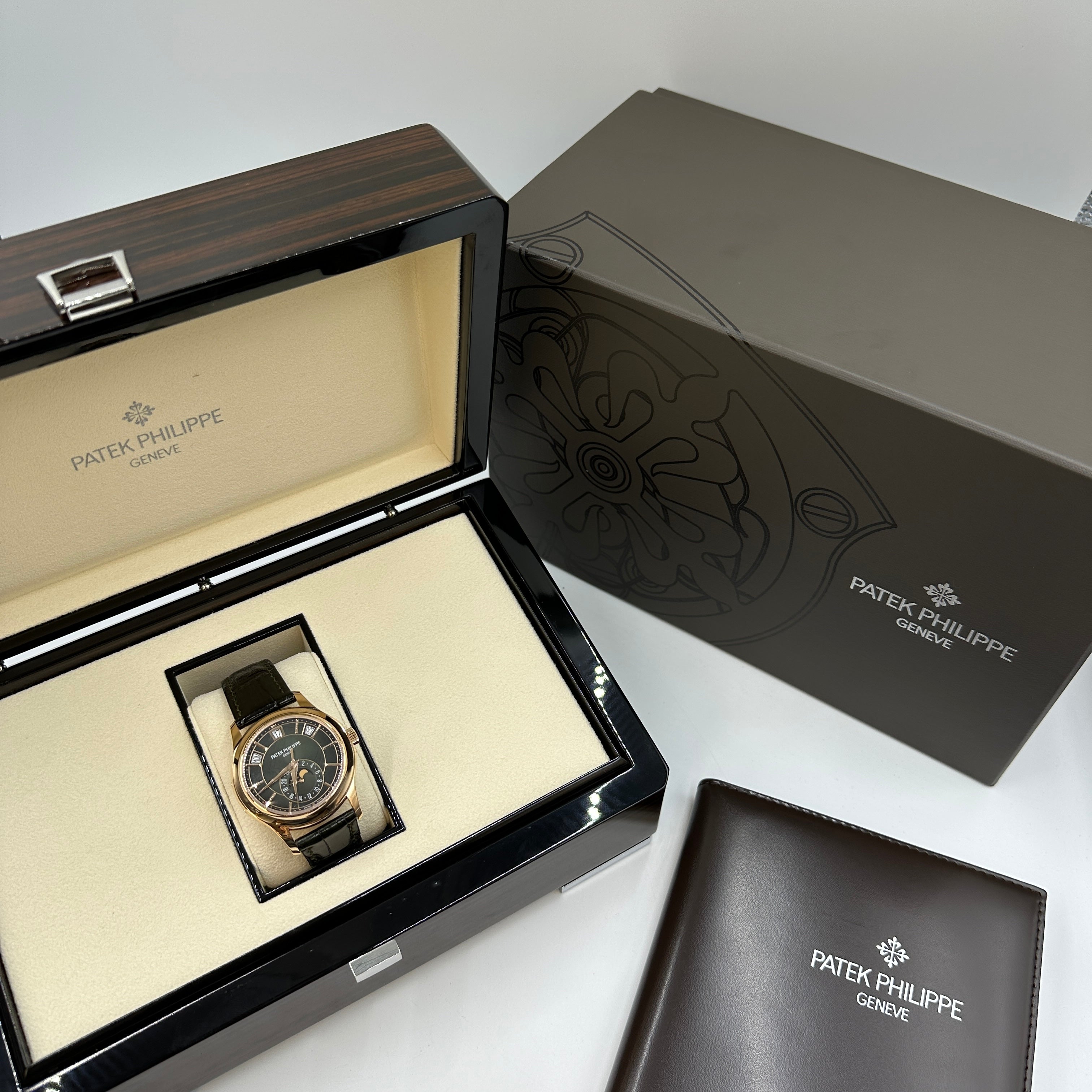 Patek Philippe Annual Calendar 5205R-011 GREEN 2026