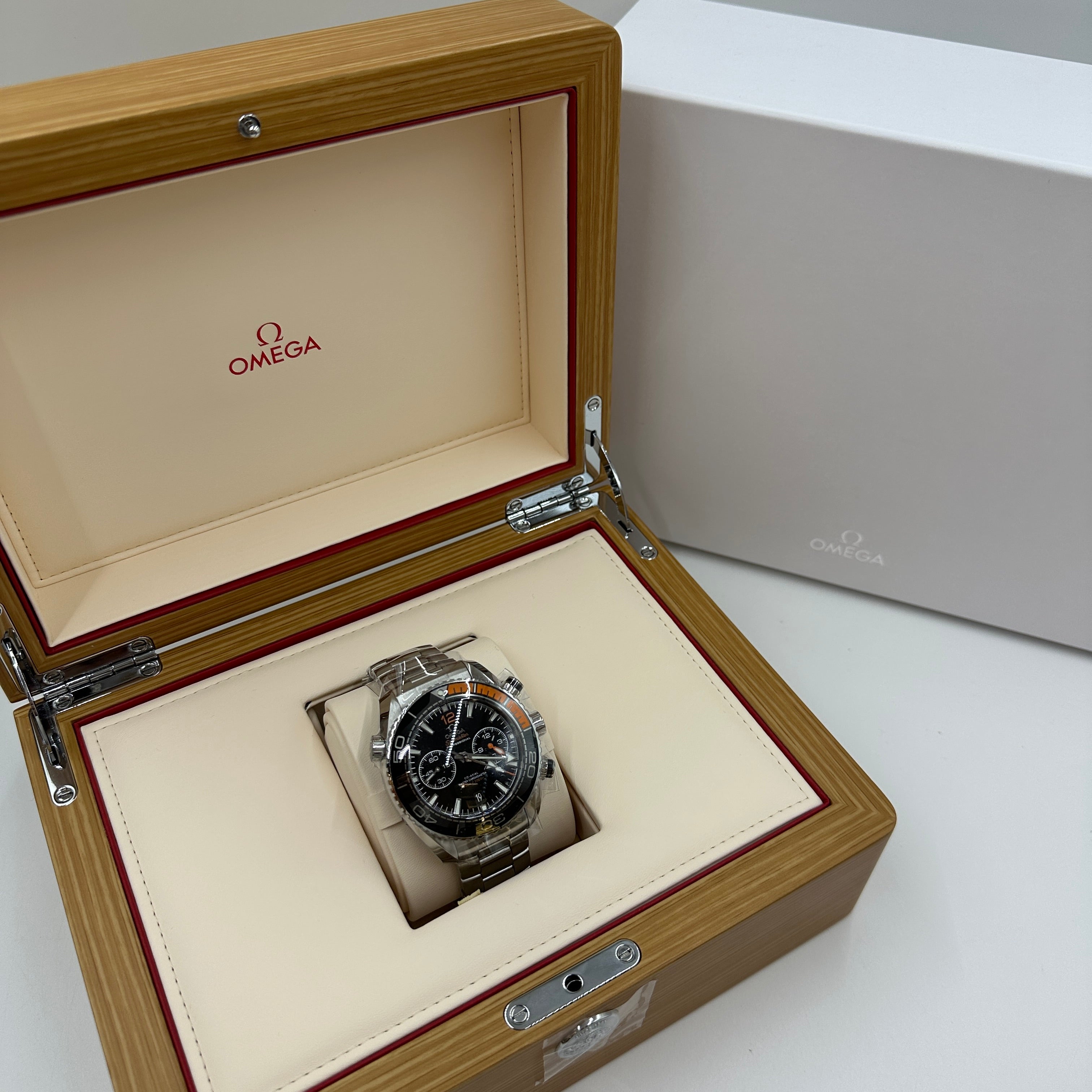 Omega 215.30.46.51.01.002 Seamaster Planet Ocean 600M Co-Axial 45.5 Master Chronometer Chronograph
