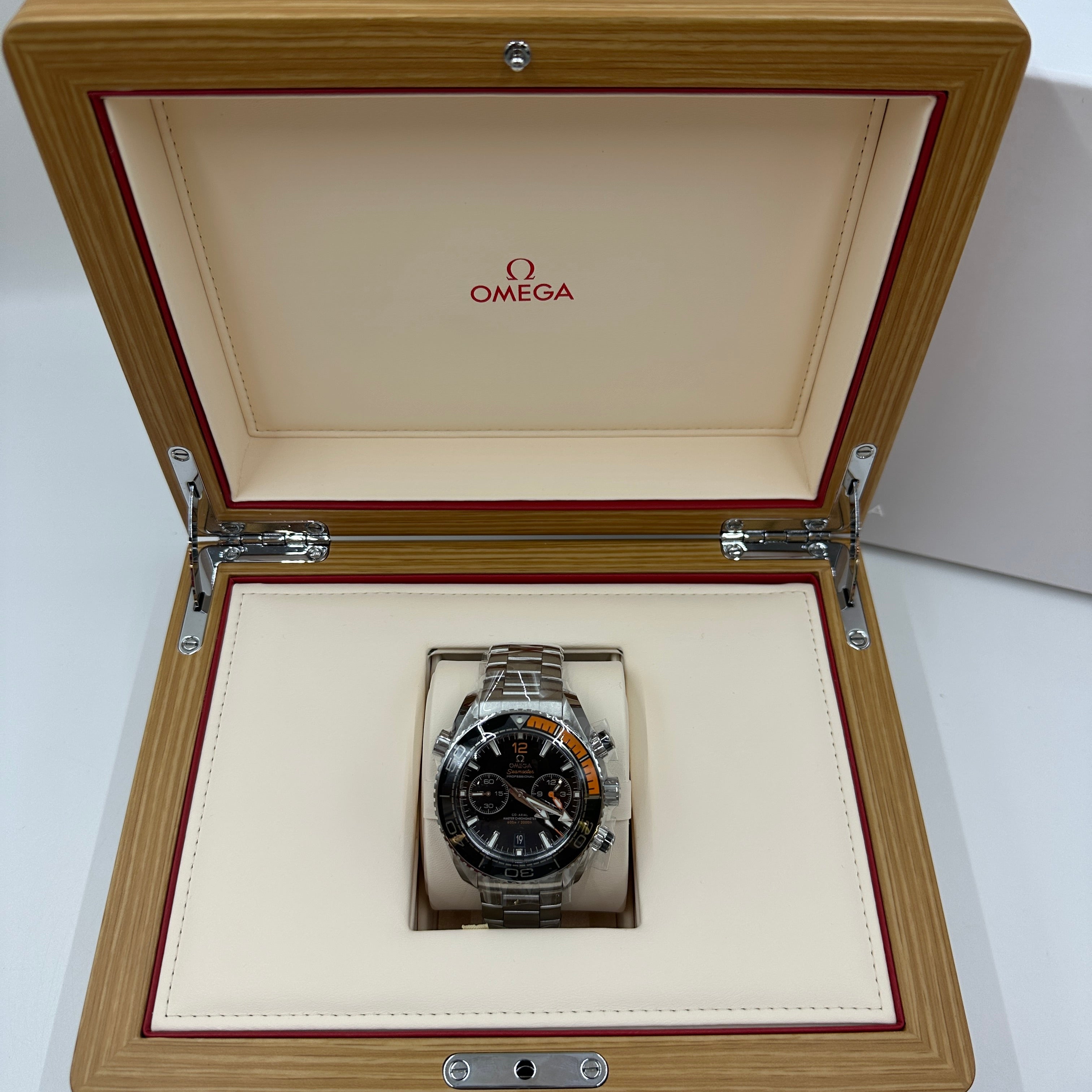 Omega 215.30.46.51.01.002 Seamaster Planet Ocean 600M Co-Axial 45.5 Master Chronometer Chronograph
