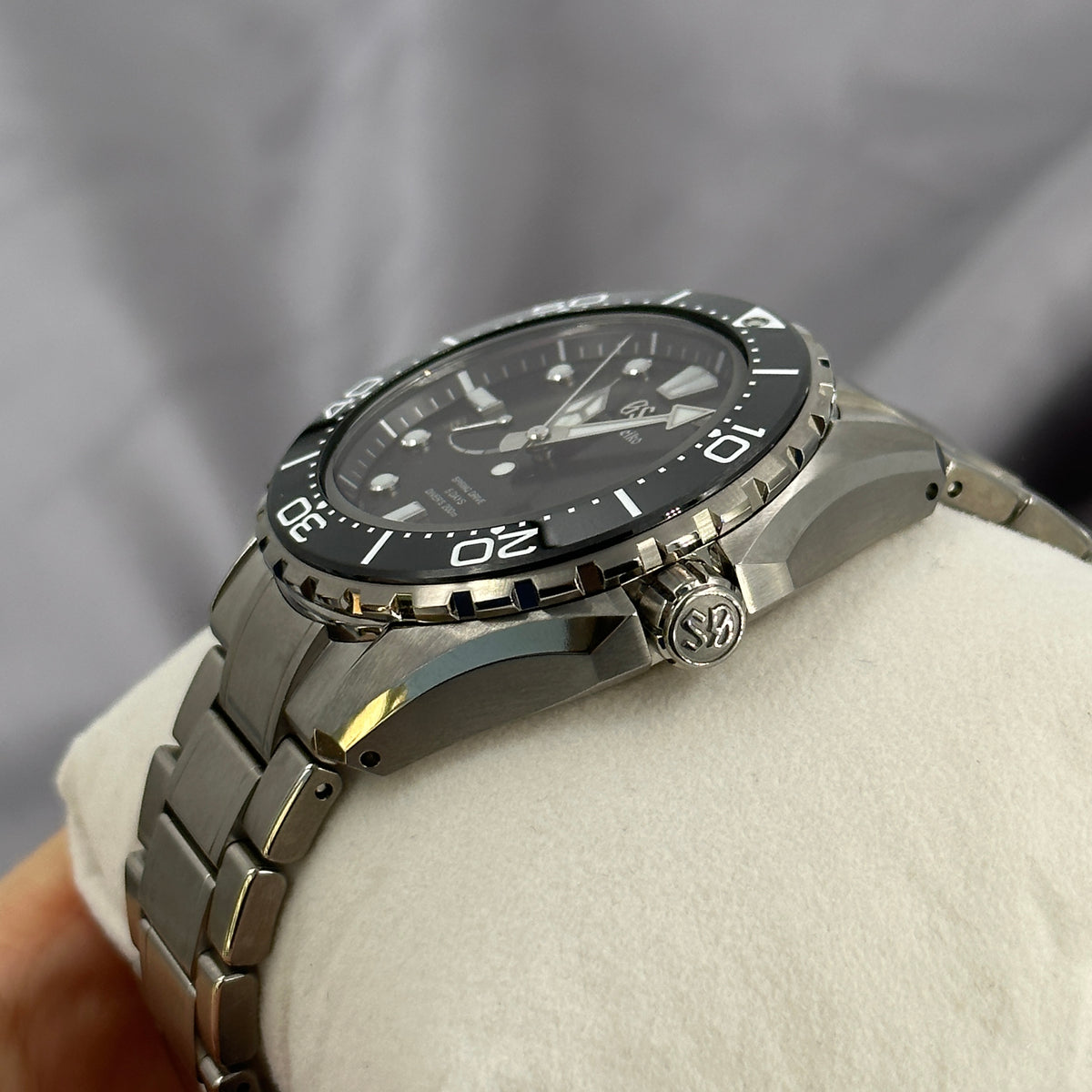 Grand Seiko Evolution 9 Collection SLGA015G 2026