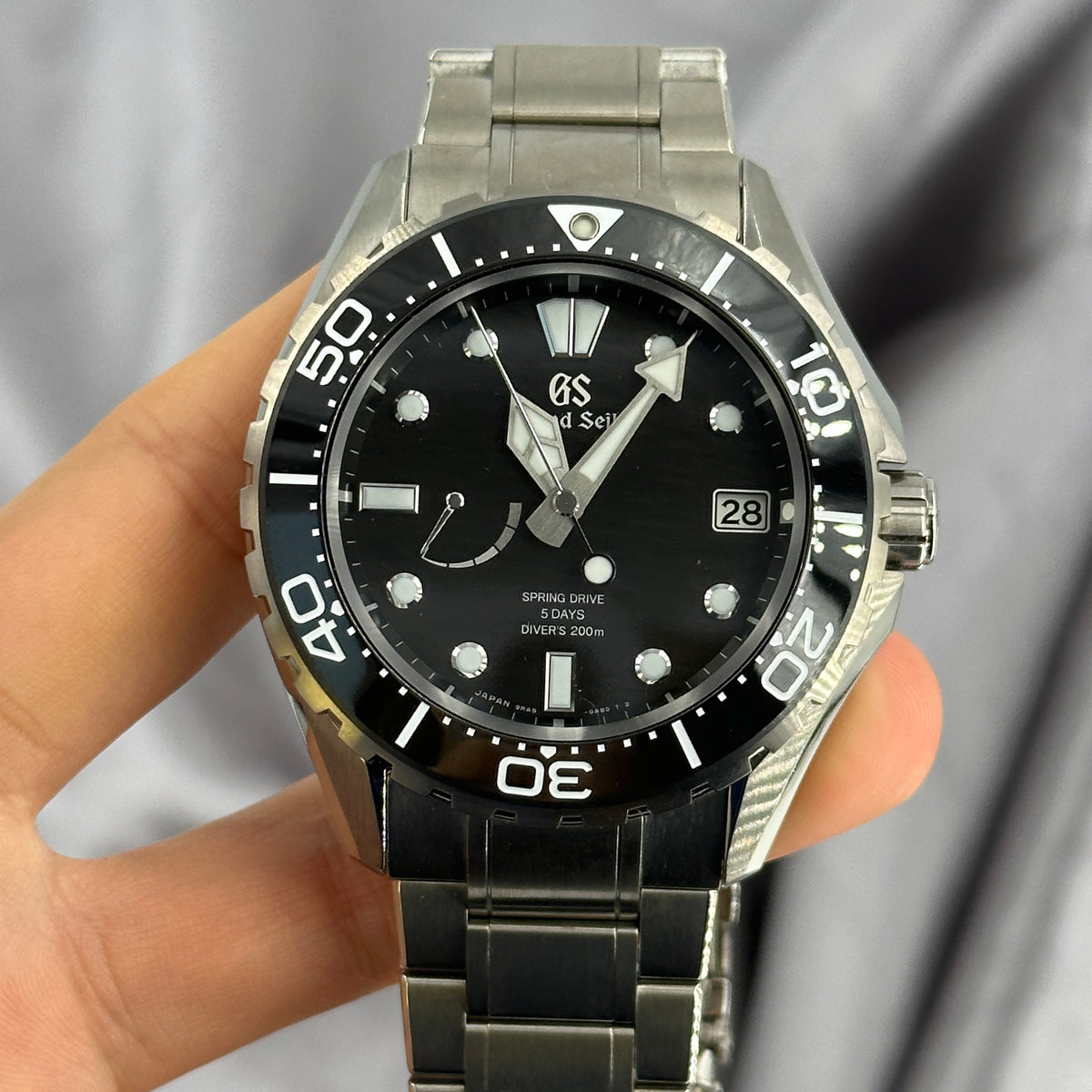 Grand Seiko Evolution 9 Collection SLGA015G 2026