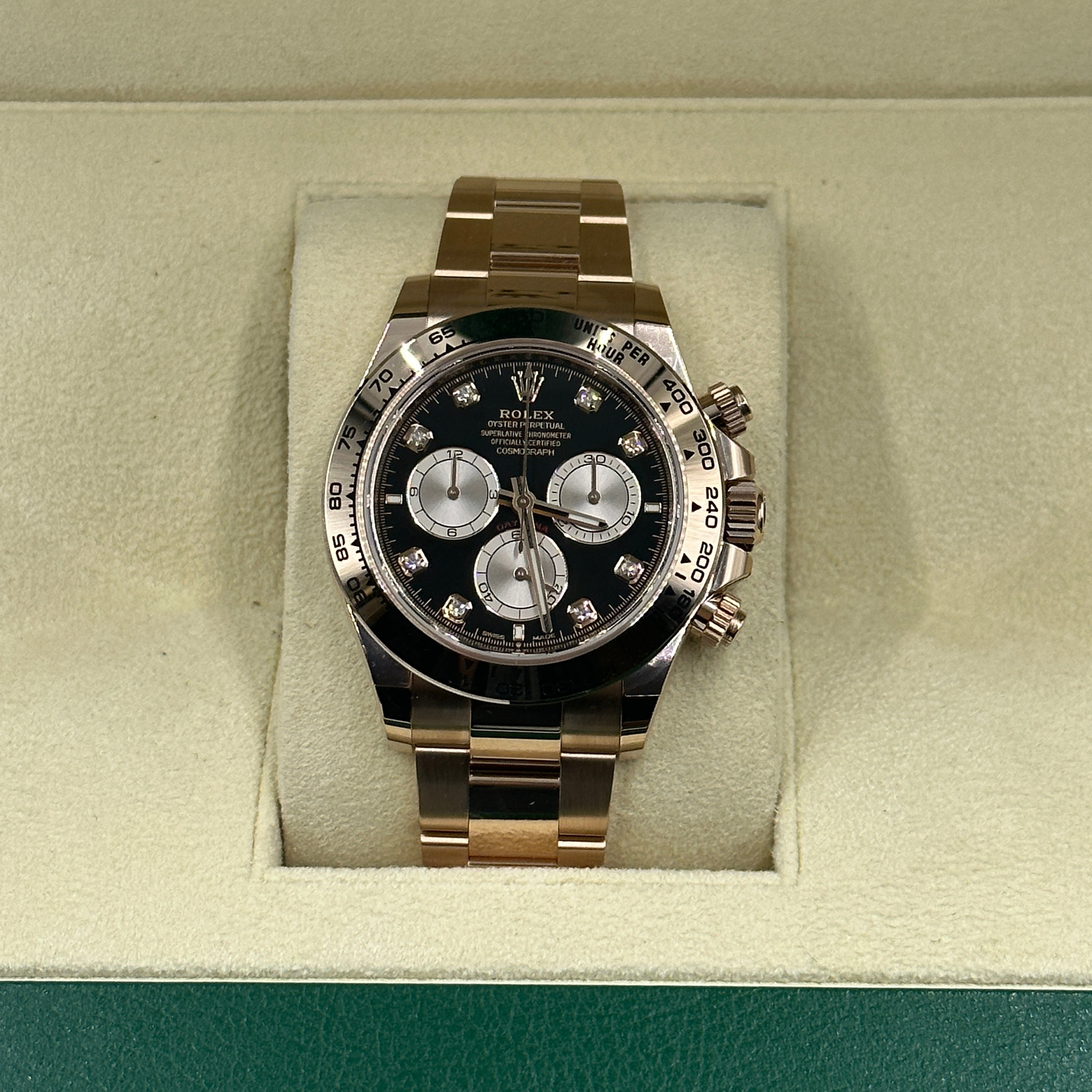 Rolex Cosmograph Daytona 126505 Bright black and sundust set with diamonds