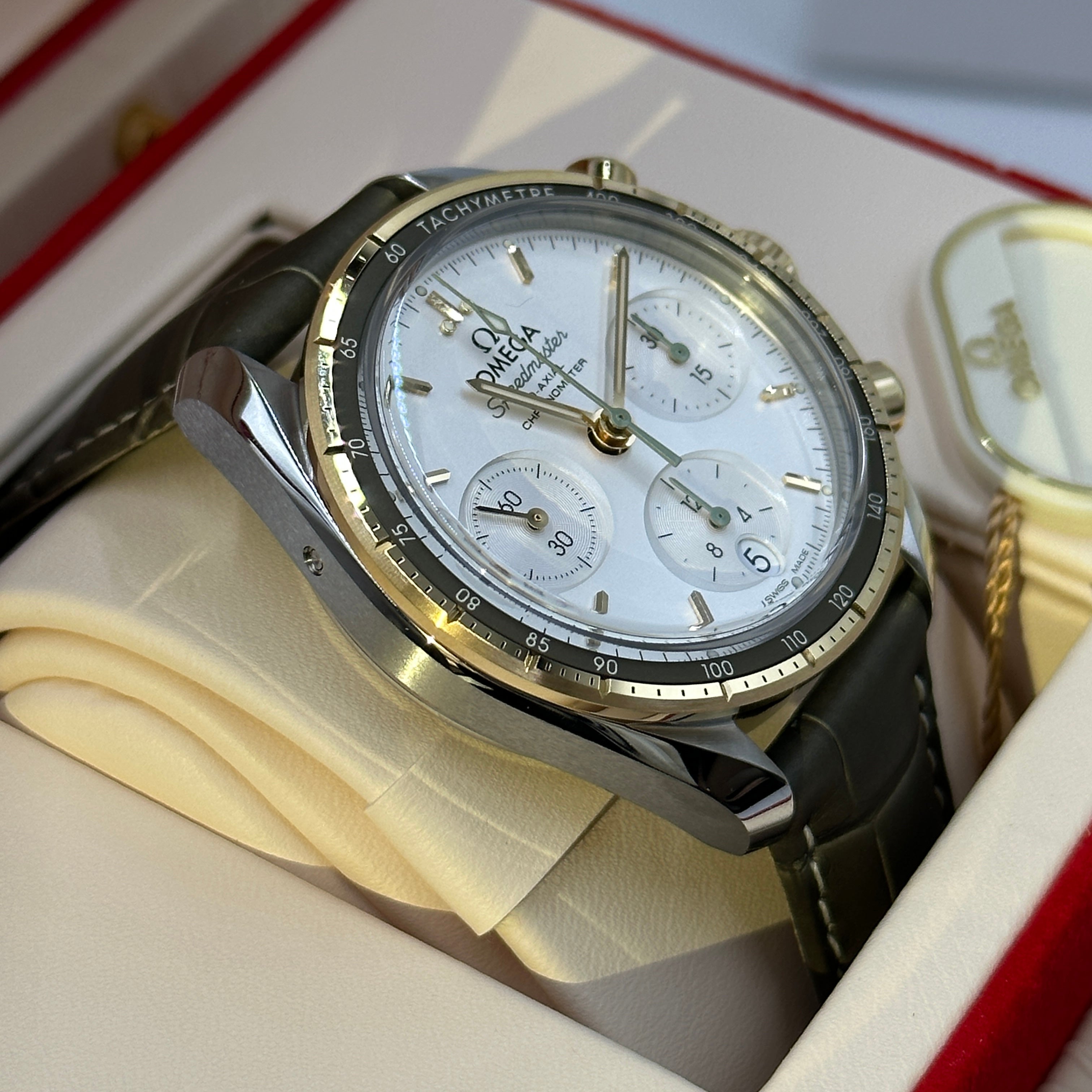 Omega Speedmaster 324.23.38.50.02.001 2026