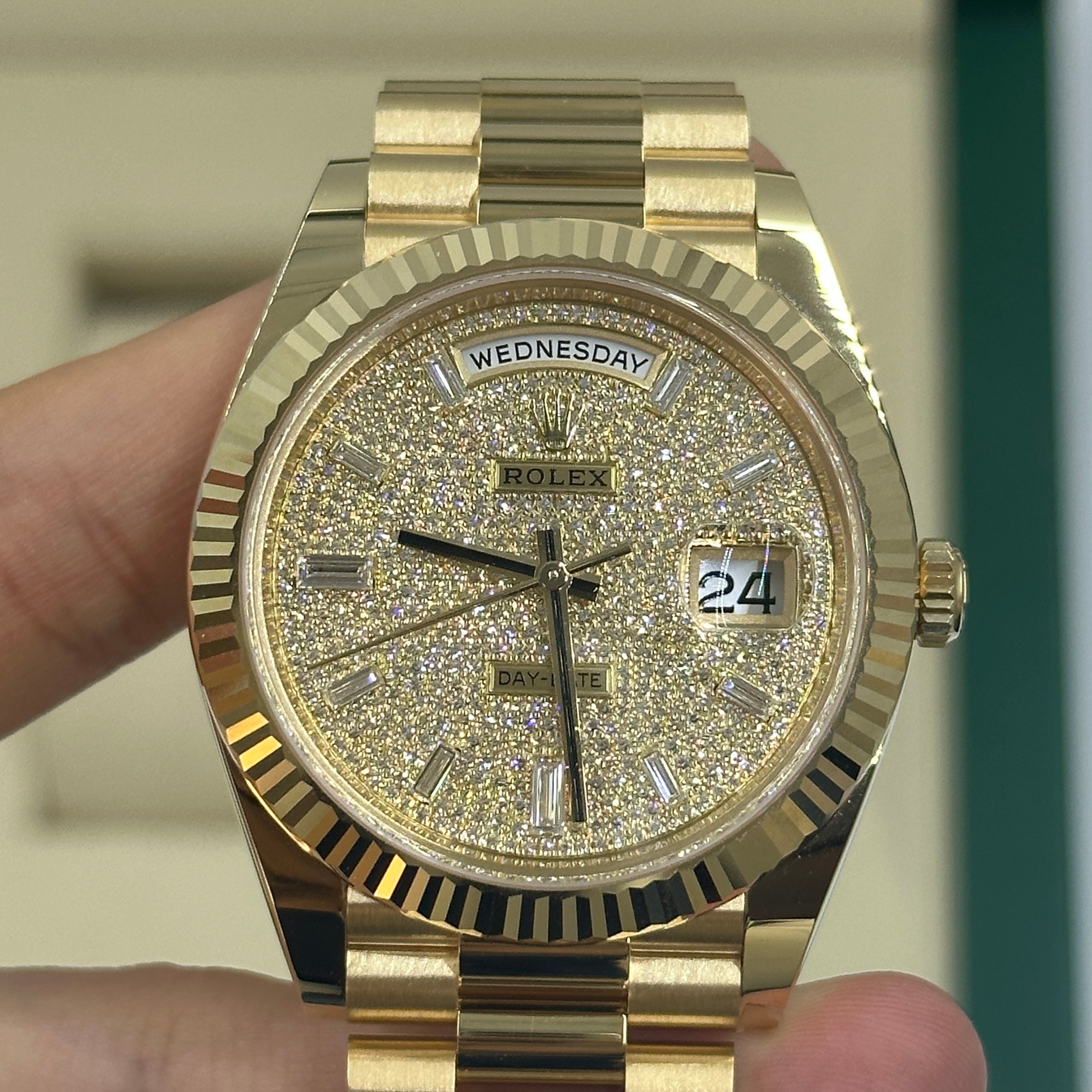 Rolex Day-Date 40 228238A Pave 2025