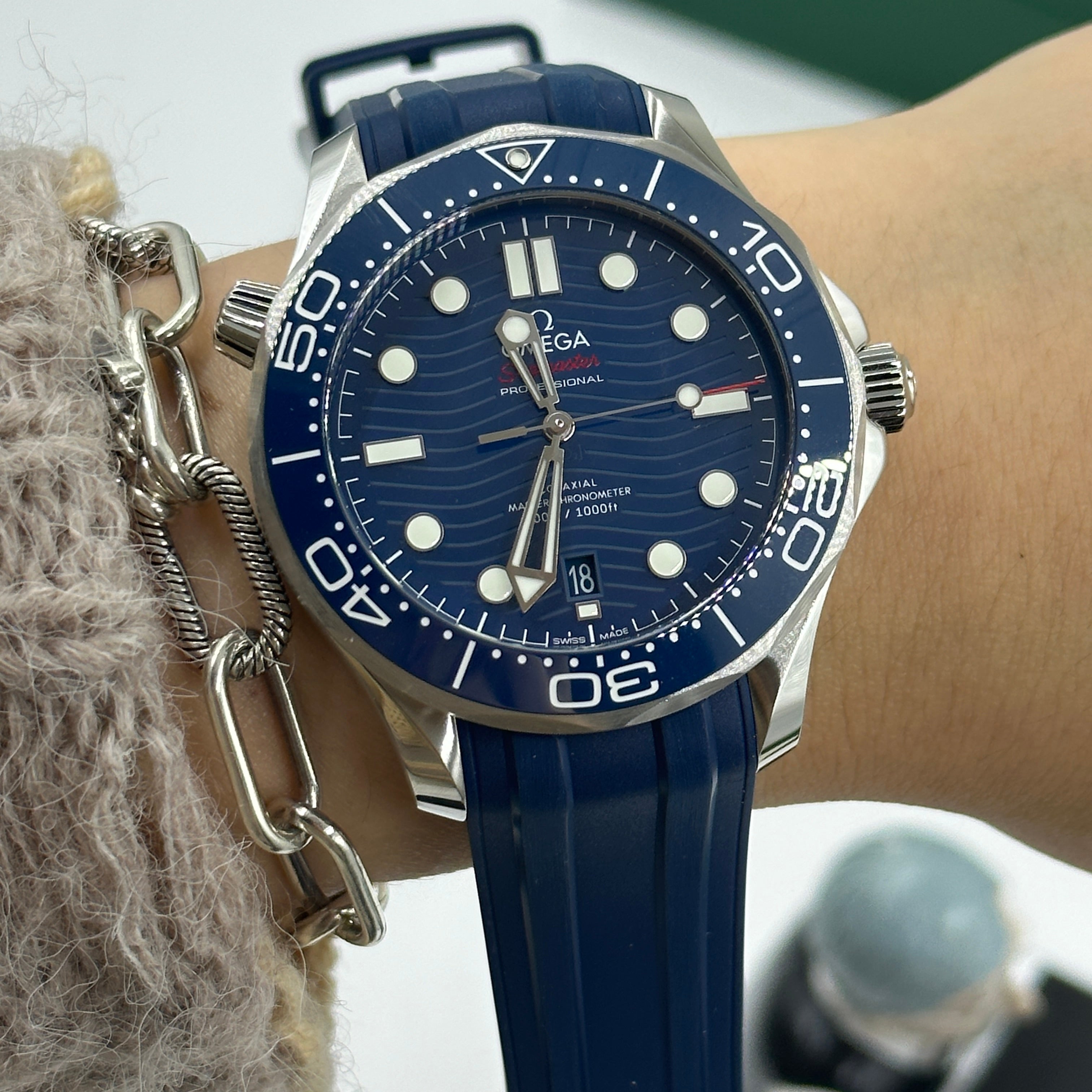 Omega Seamaster Diver 300 M 210.32.42.20.03.001