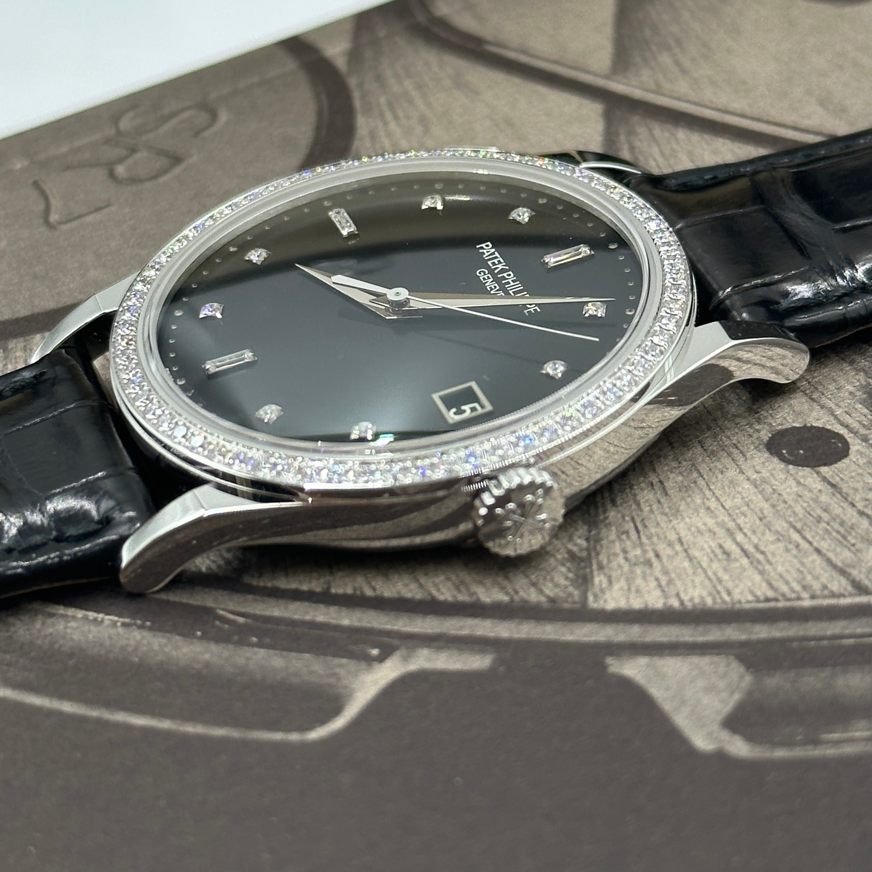 Patek Philippe Calatrava 5297G‑001 Diamond Bezel White‑Gold 38 mm