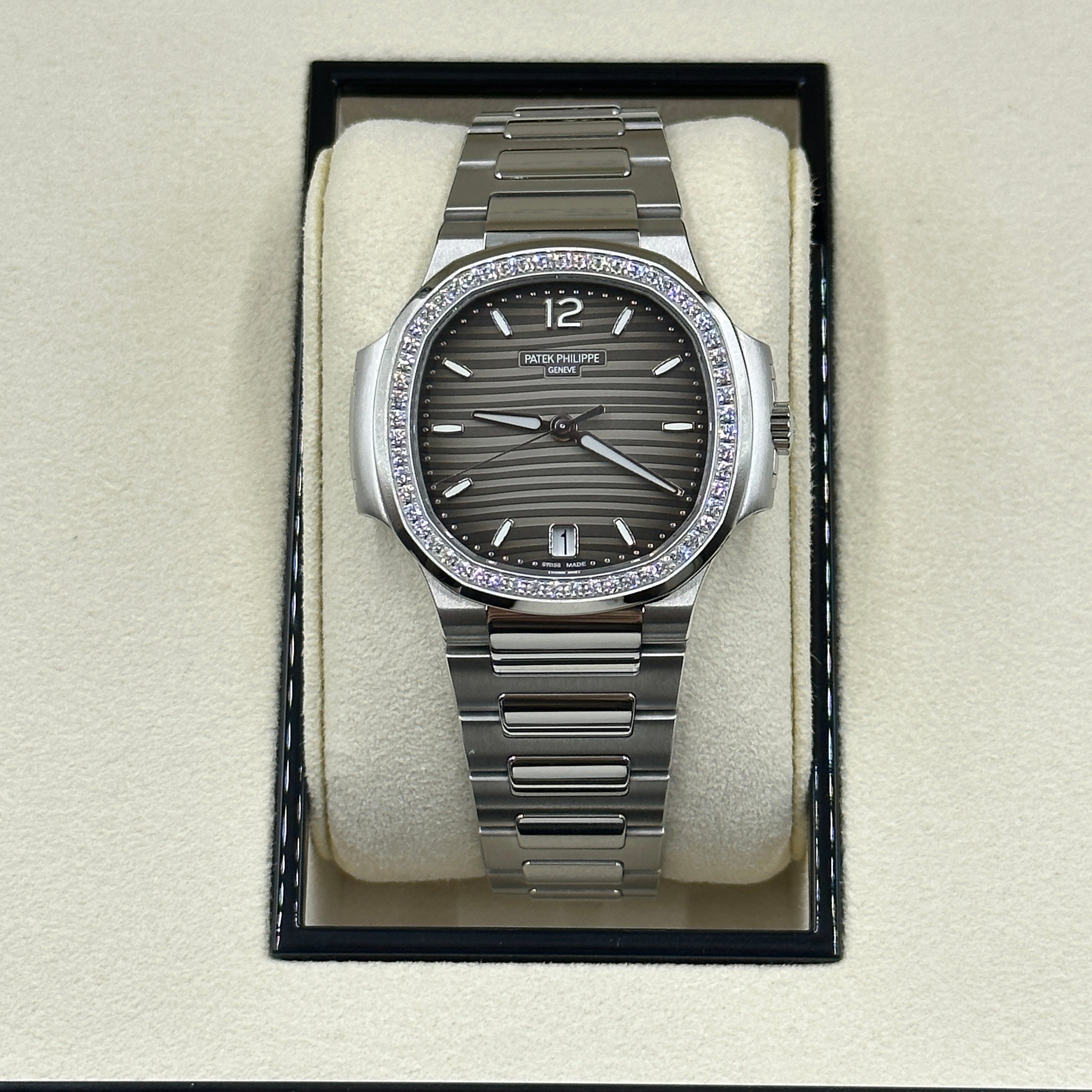 Patek Philippe Nautilus 7118/1200A-011 2025