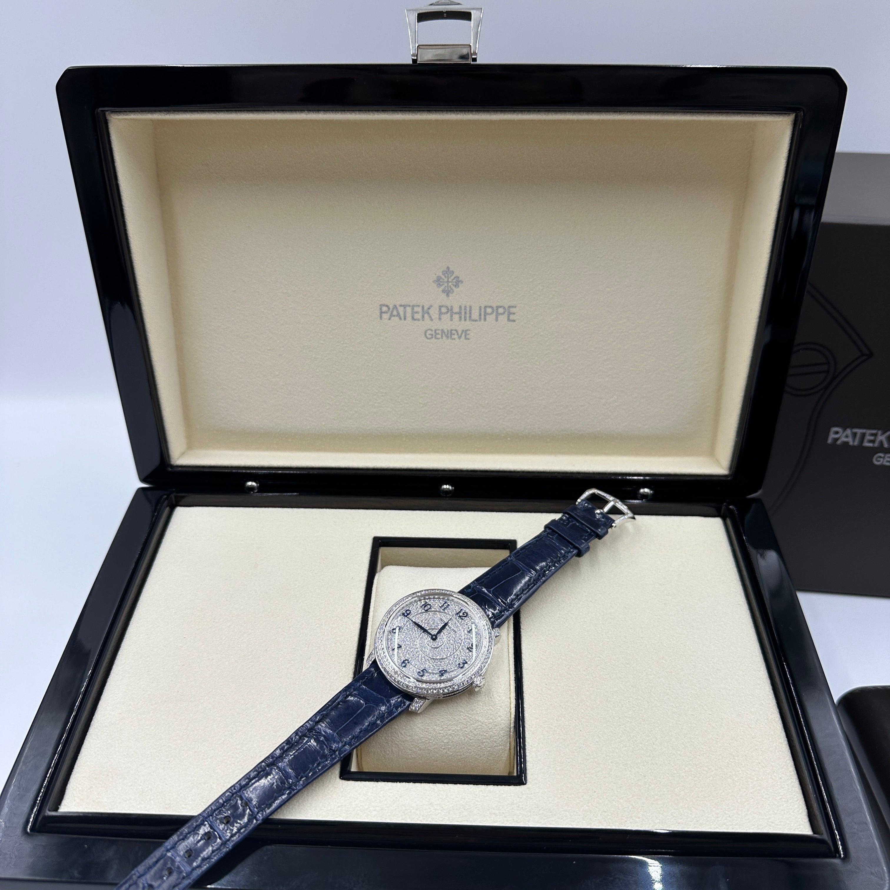 Patek Philippe  CALATRAVA 4978/400G-001