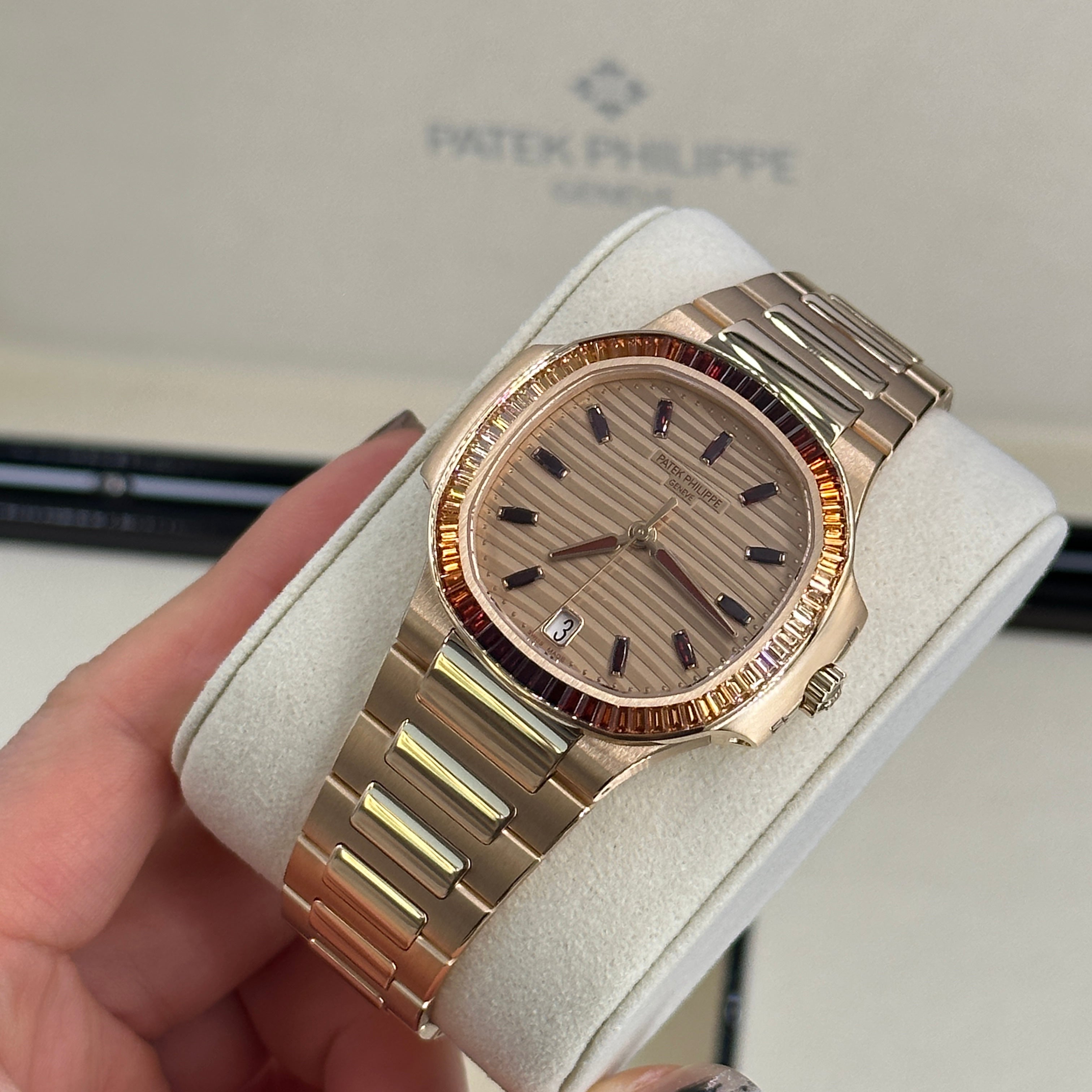 Patek Philippe Nautilus 7118/1300R-001