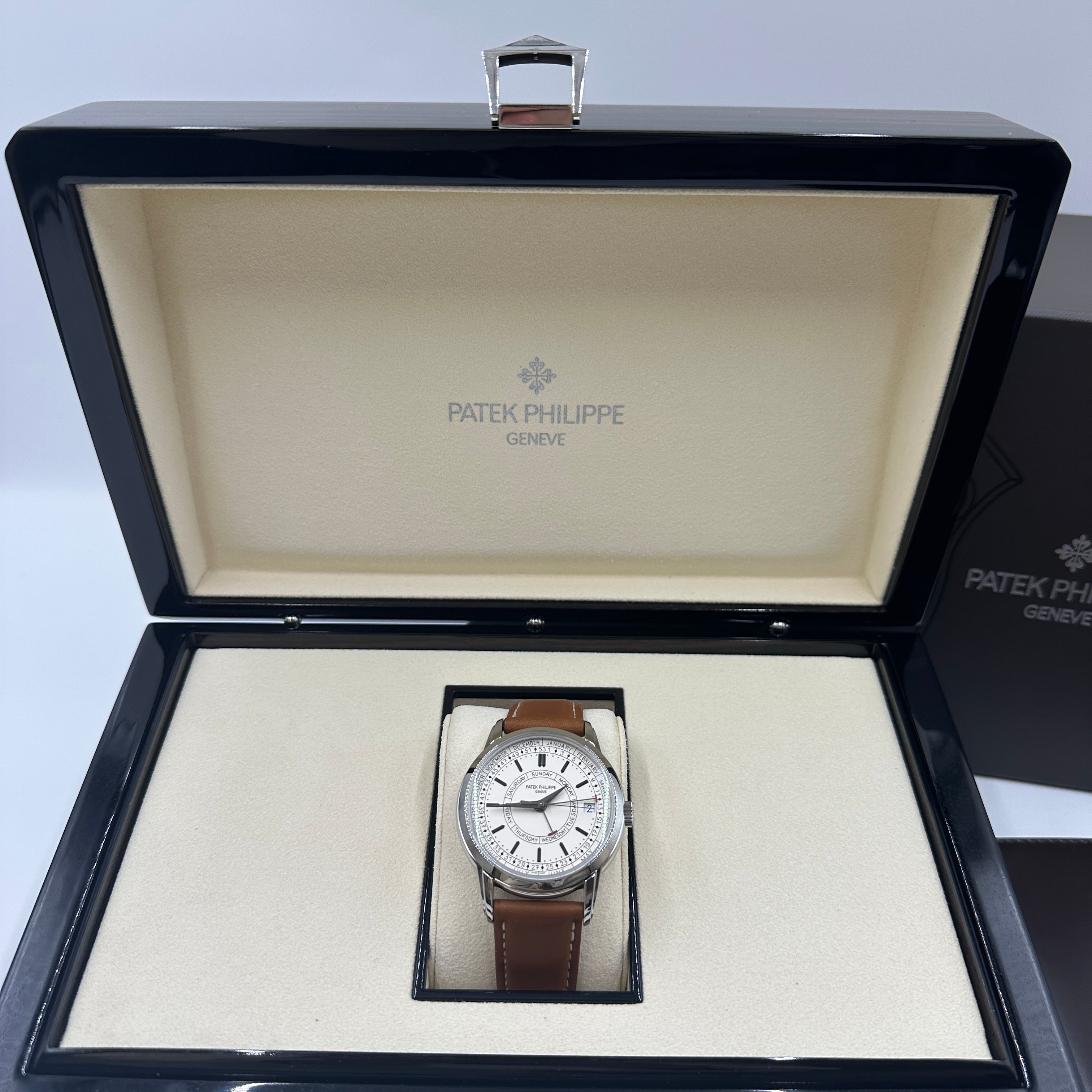 Patek Philippe Calatrava Weekly Calendar 5212A‑001 Steel 40 mm