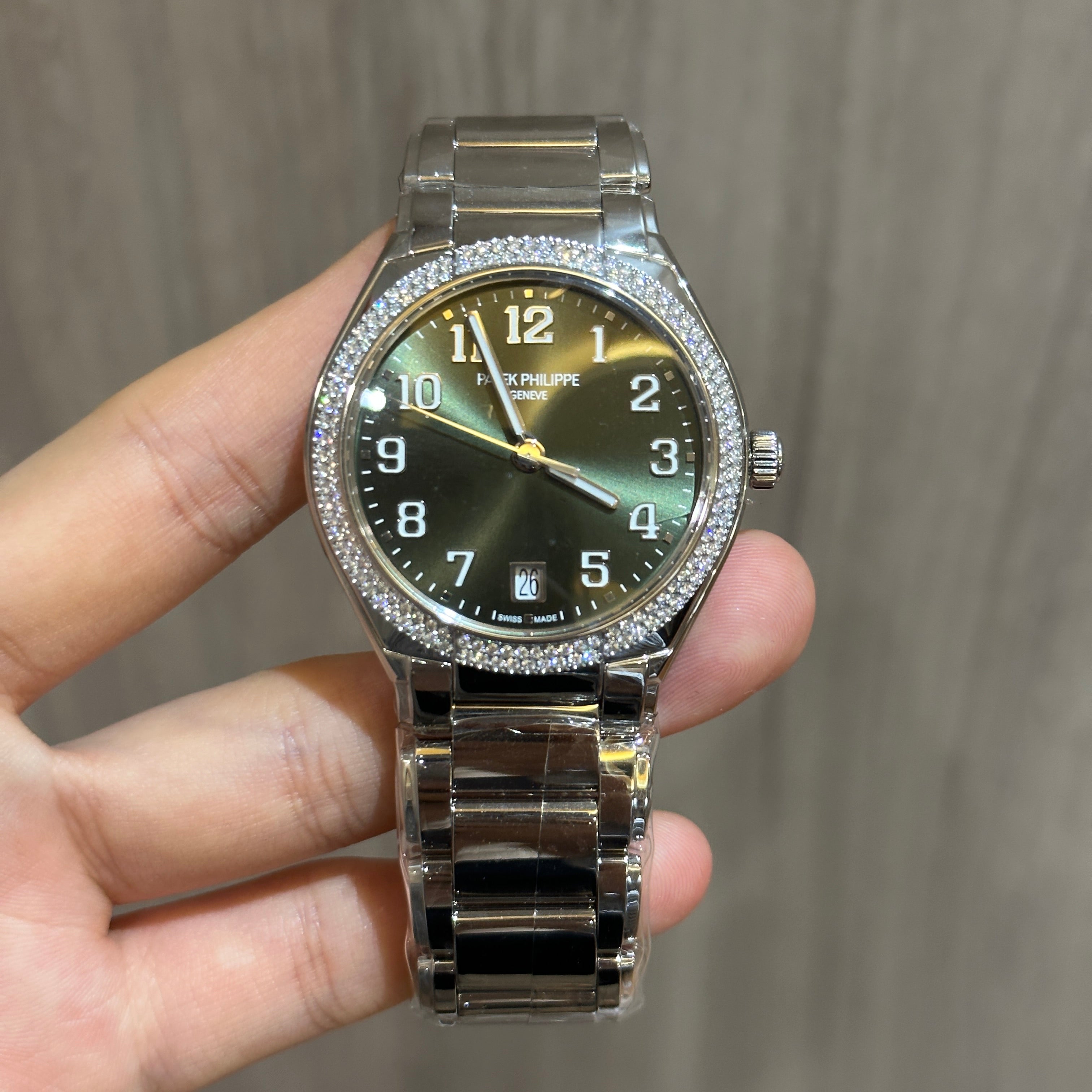 Patek Philippe 7300/1200A-011 2026