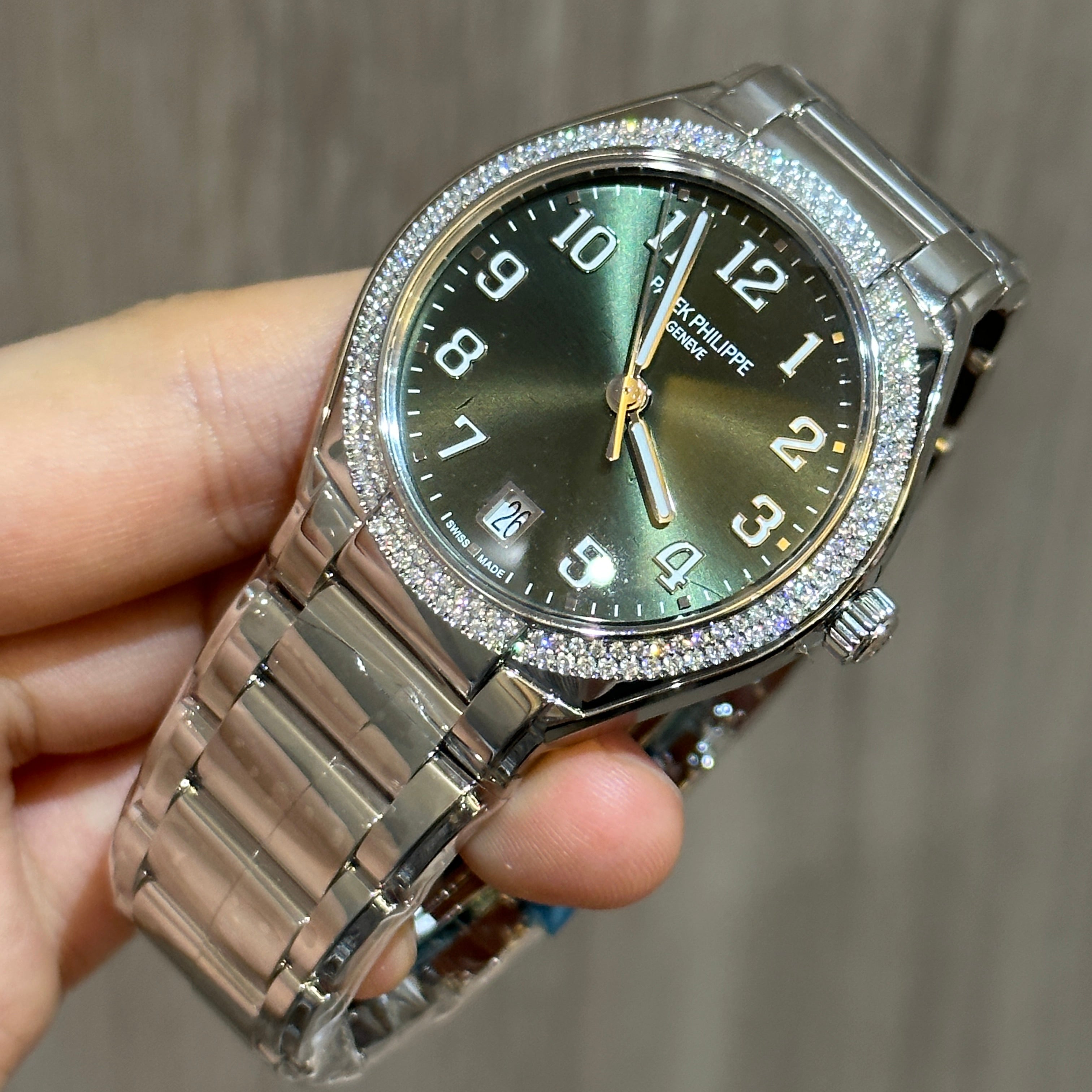 Patek Philippe 7300/1200A-011 2026