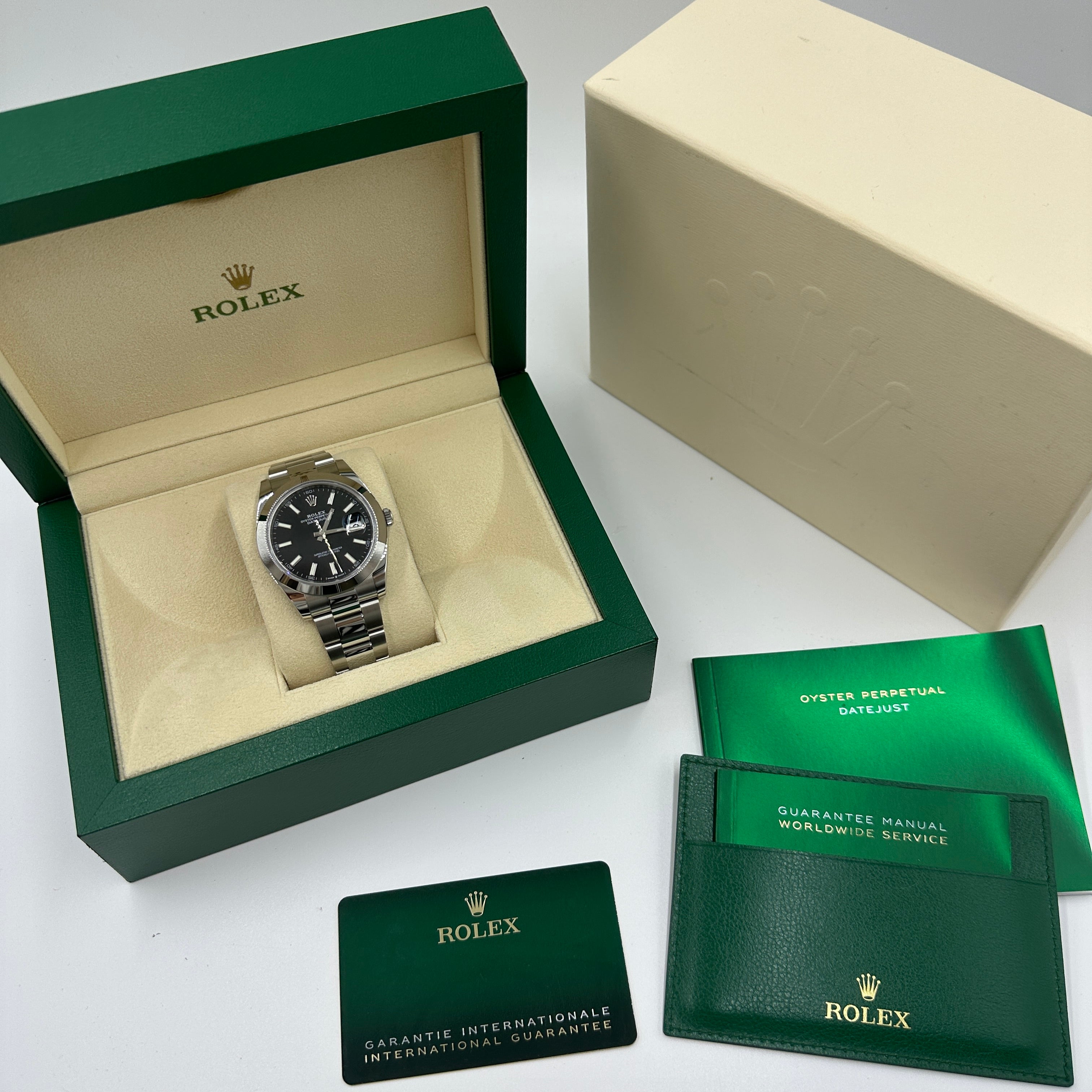 Rolex Datejust 41 126300 Black Index Oyster 2025