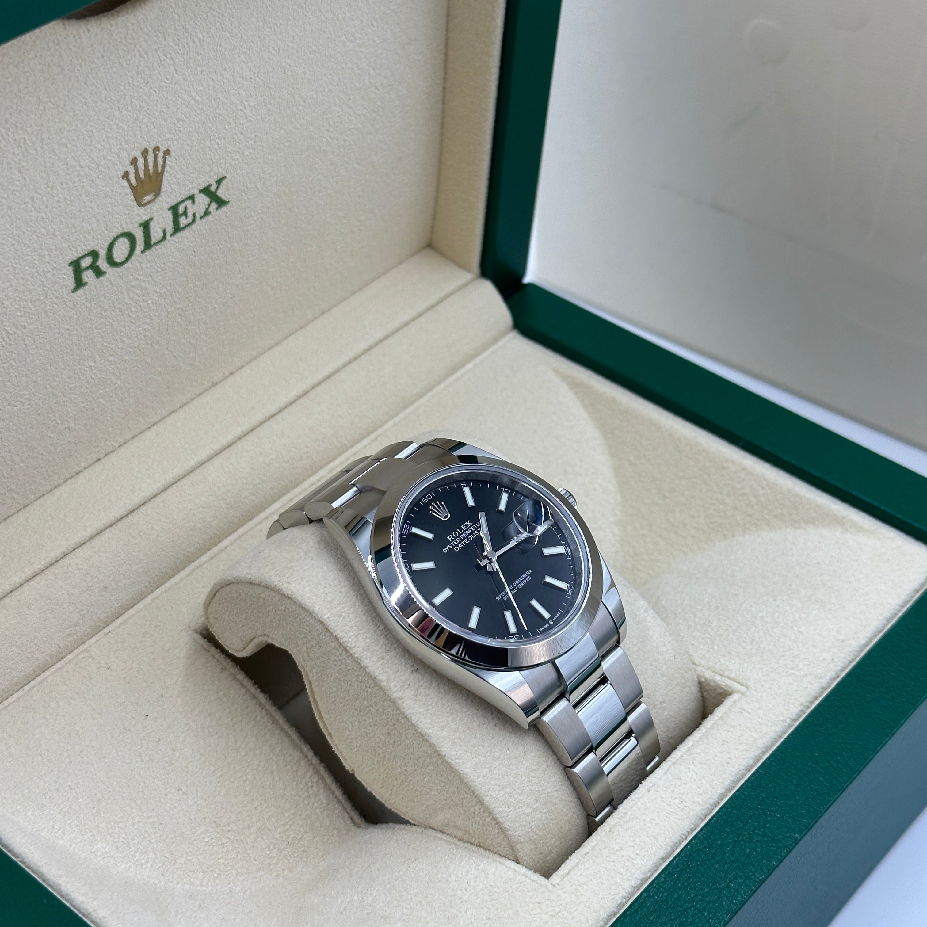 Rolex Datejust 41 126300 Black Index Oyster 2025