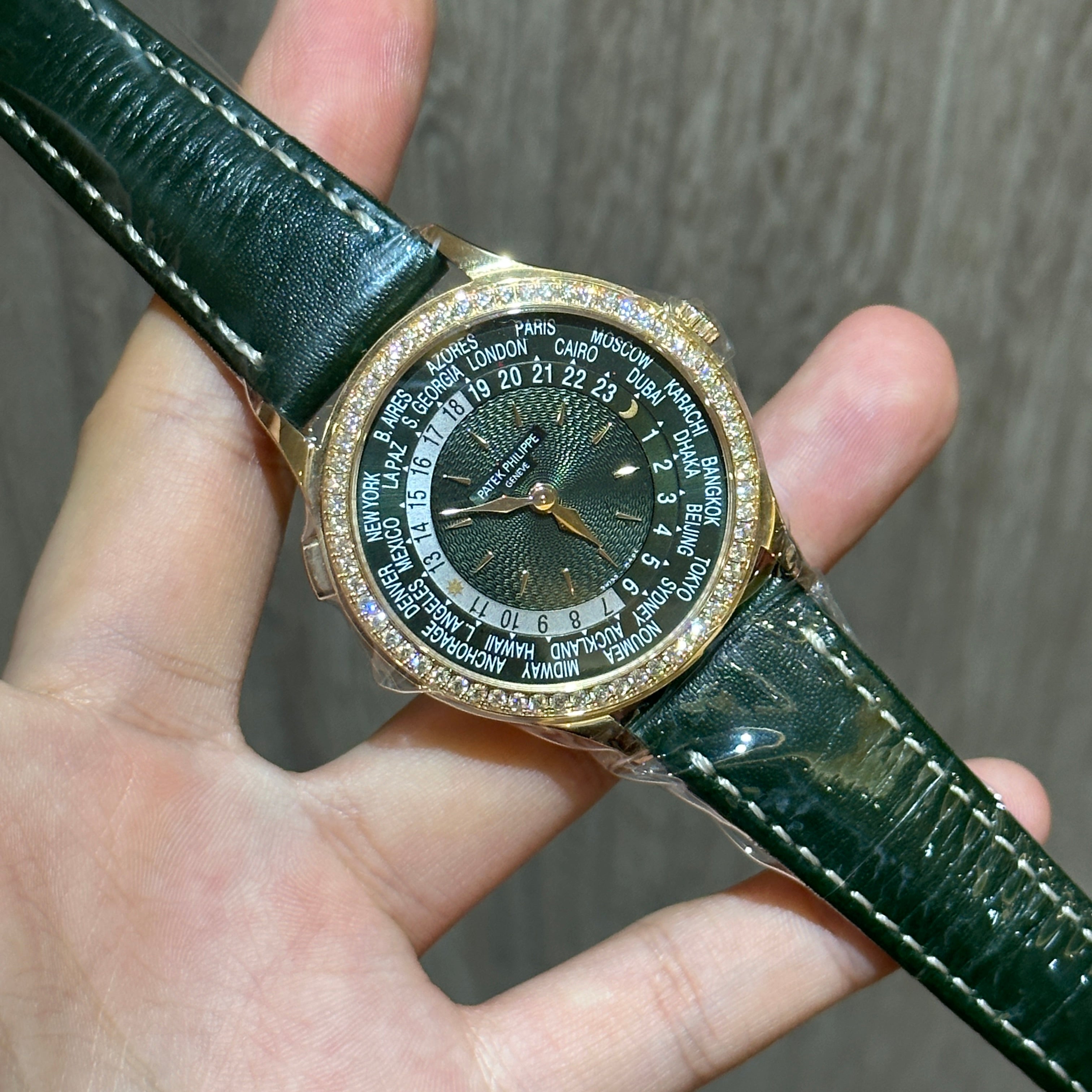 Patek Philippe World Time 7130R-014