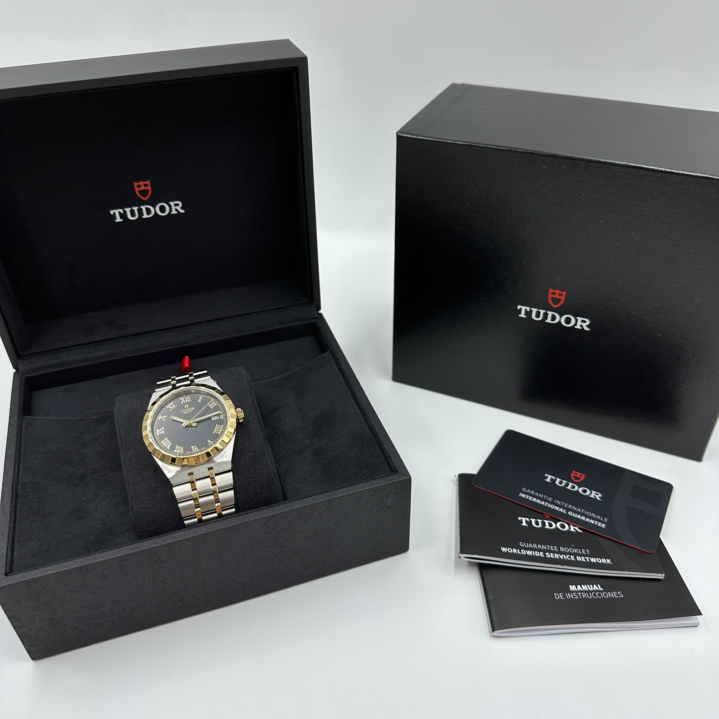 TUDOR Royal 28503-0006 BLACK ROMAN