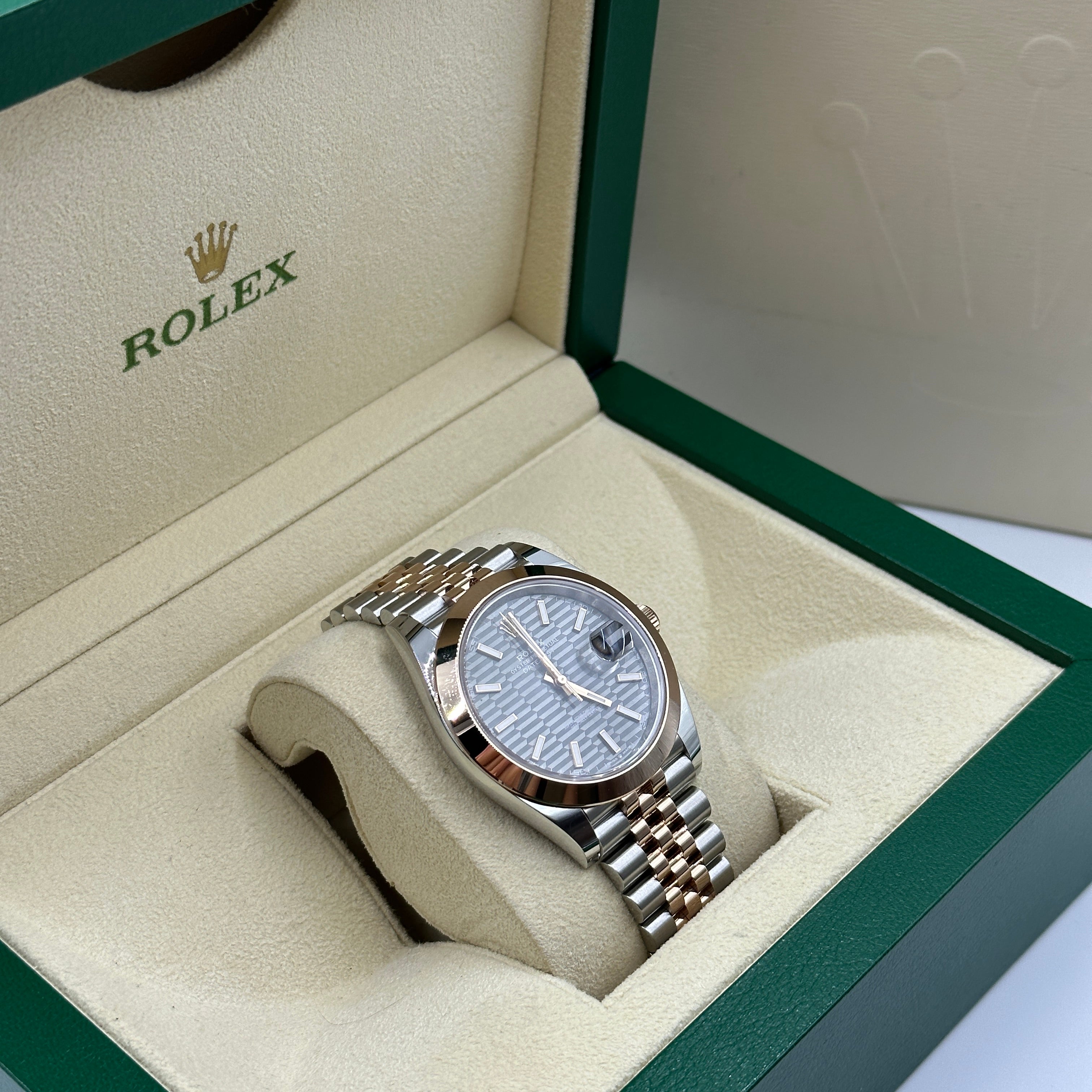 Rolex Datejust 41 126301 Grey Fluted Jubilee 2024