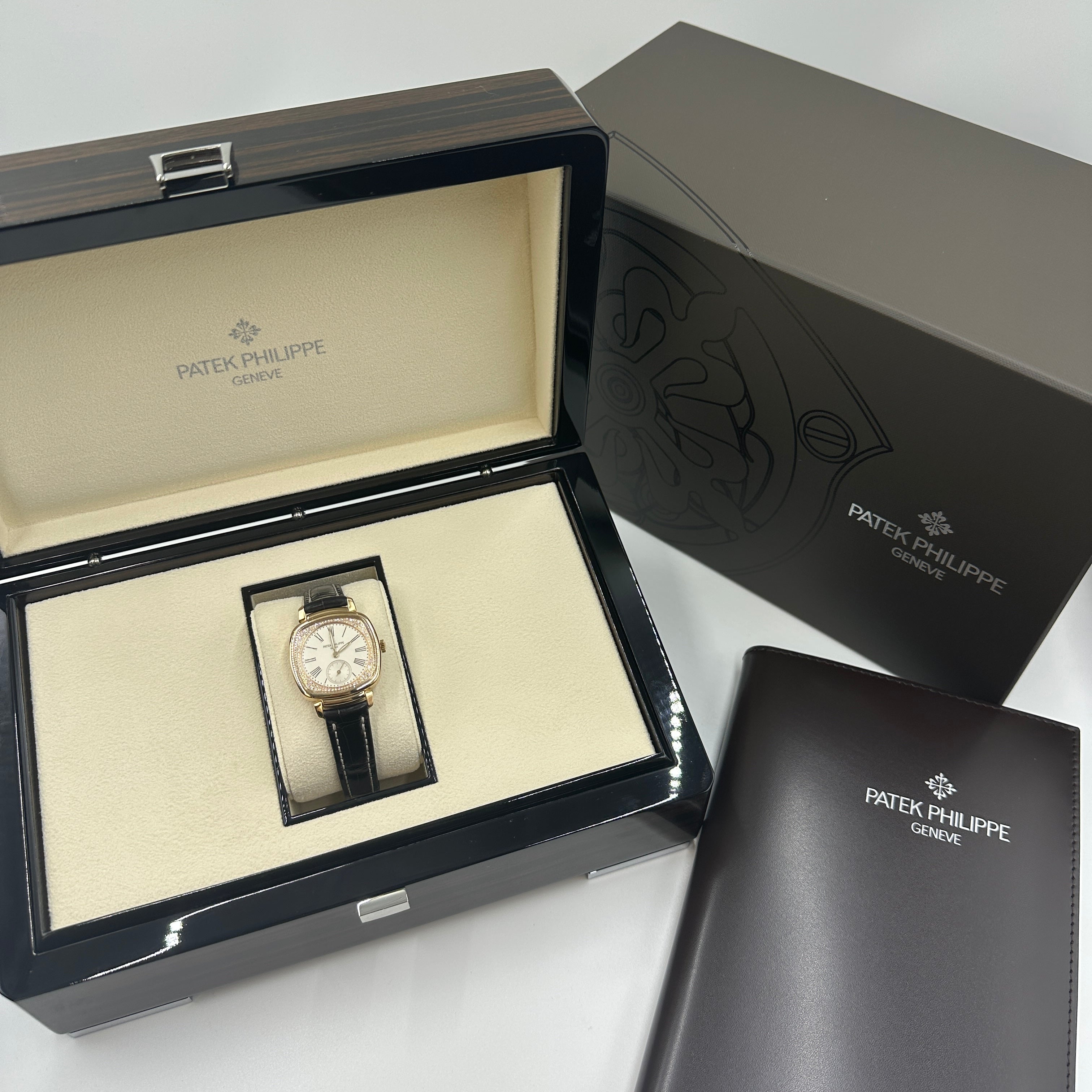 Patek Philippe  Gondolo   7041R-001