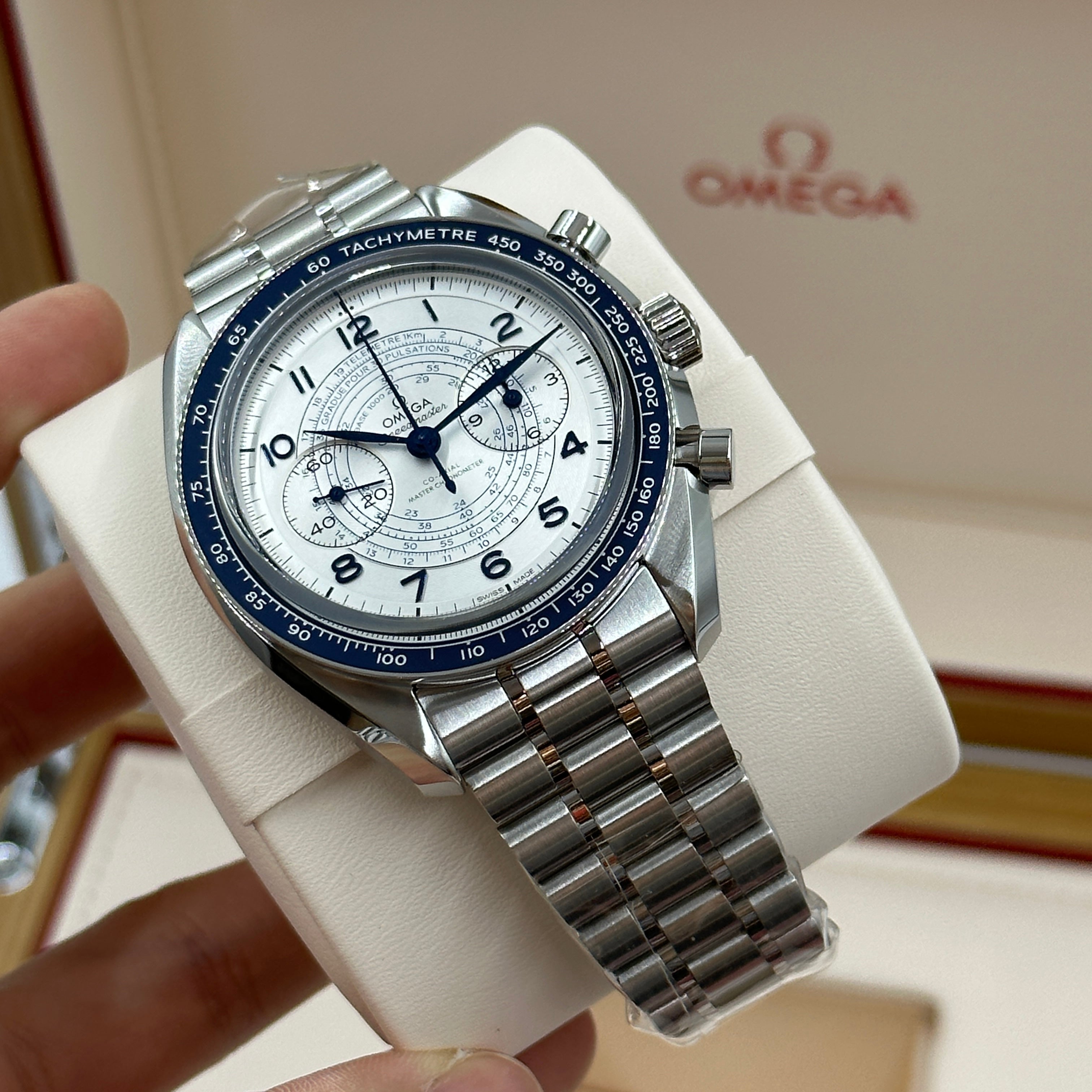 Omega Chronoscope 329.30.43.51.02.001 2026