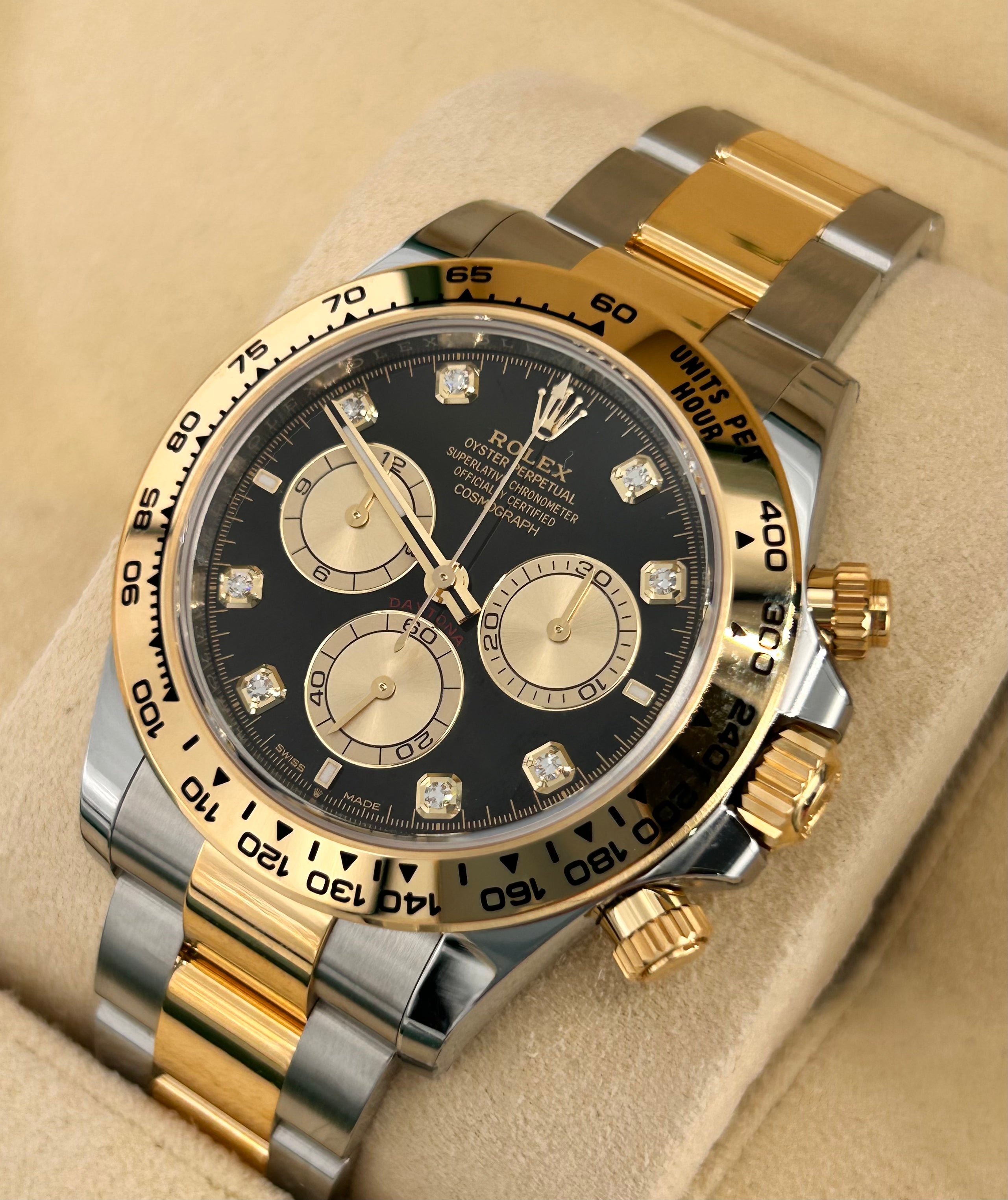 Rolex Cosmograph Daytona 126503 Bright black and golden set with diamonds