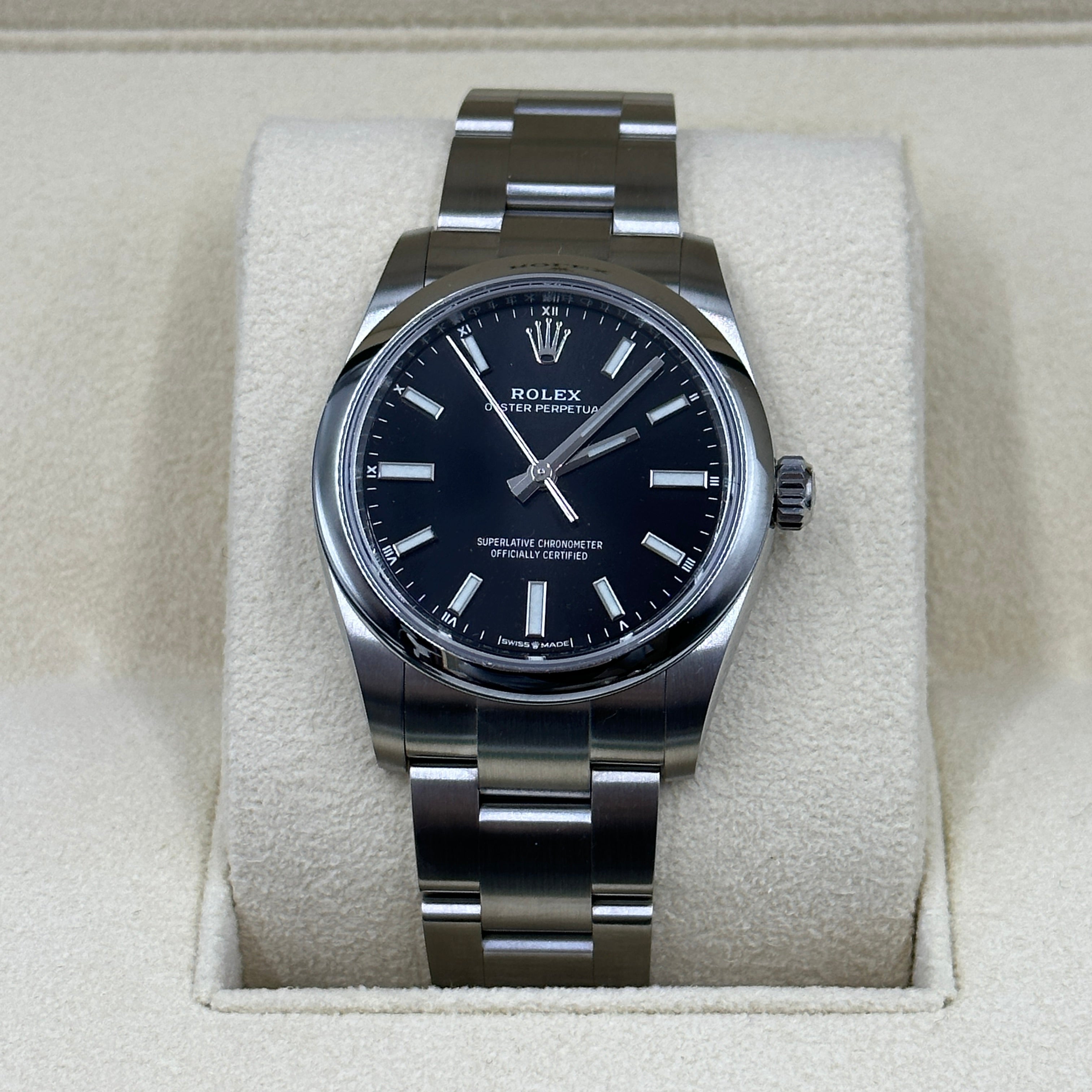 Rolex Oyster Perpetual 34 124200 Black 2025