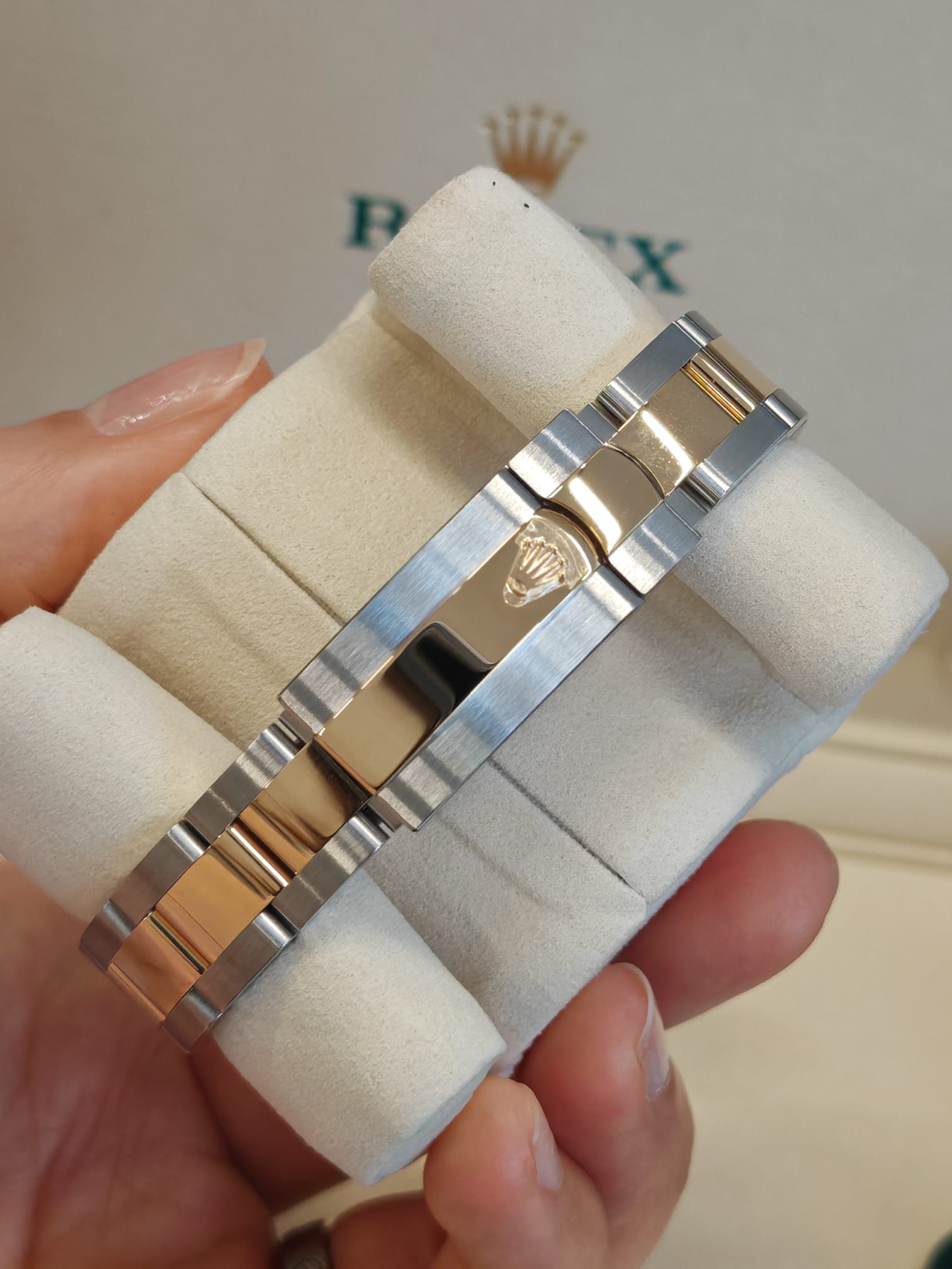 Rolex Lady-Datejust  28mm 279173NG WHITE OYSTER