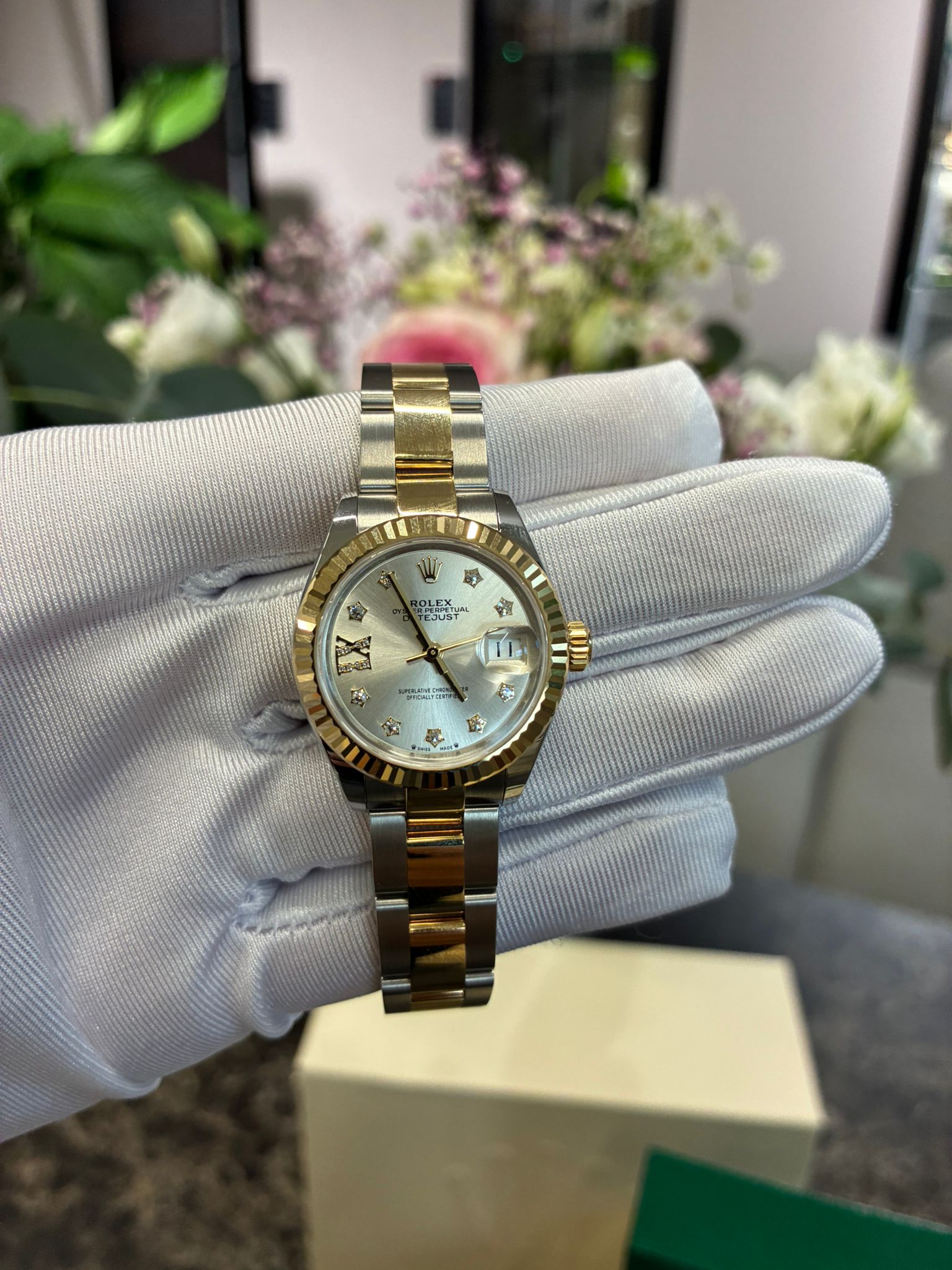 Rolex Lady-Datejust 279173G Silver Star Oyster 2025