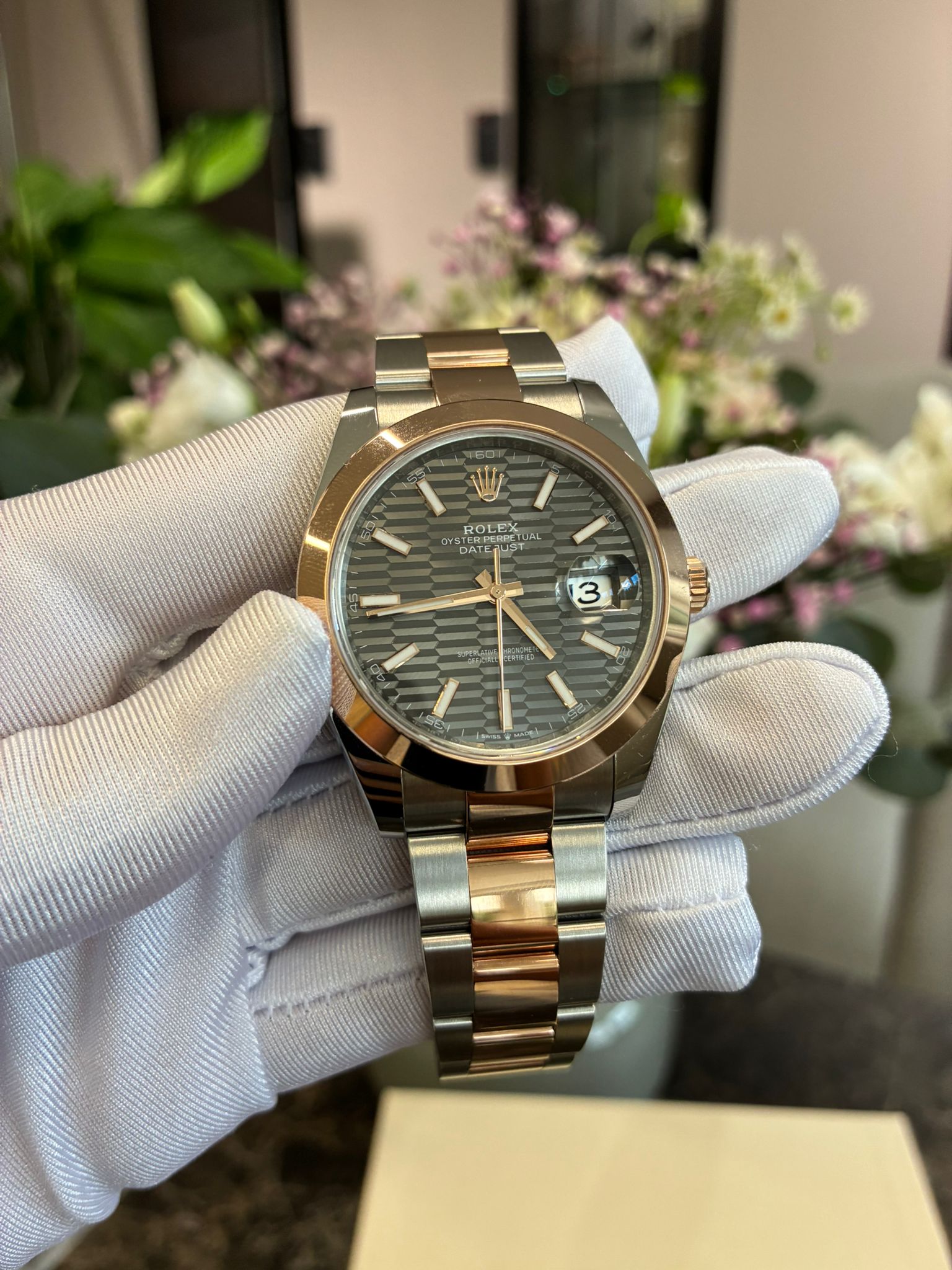 Rolex Datejust 41 126301 Grey Fluted Oyster 2024