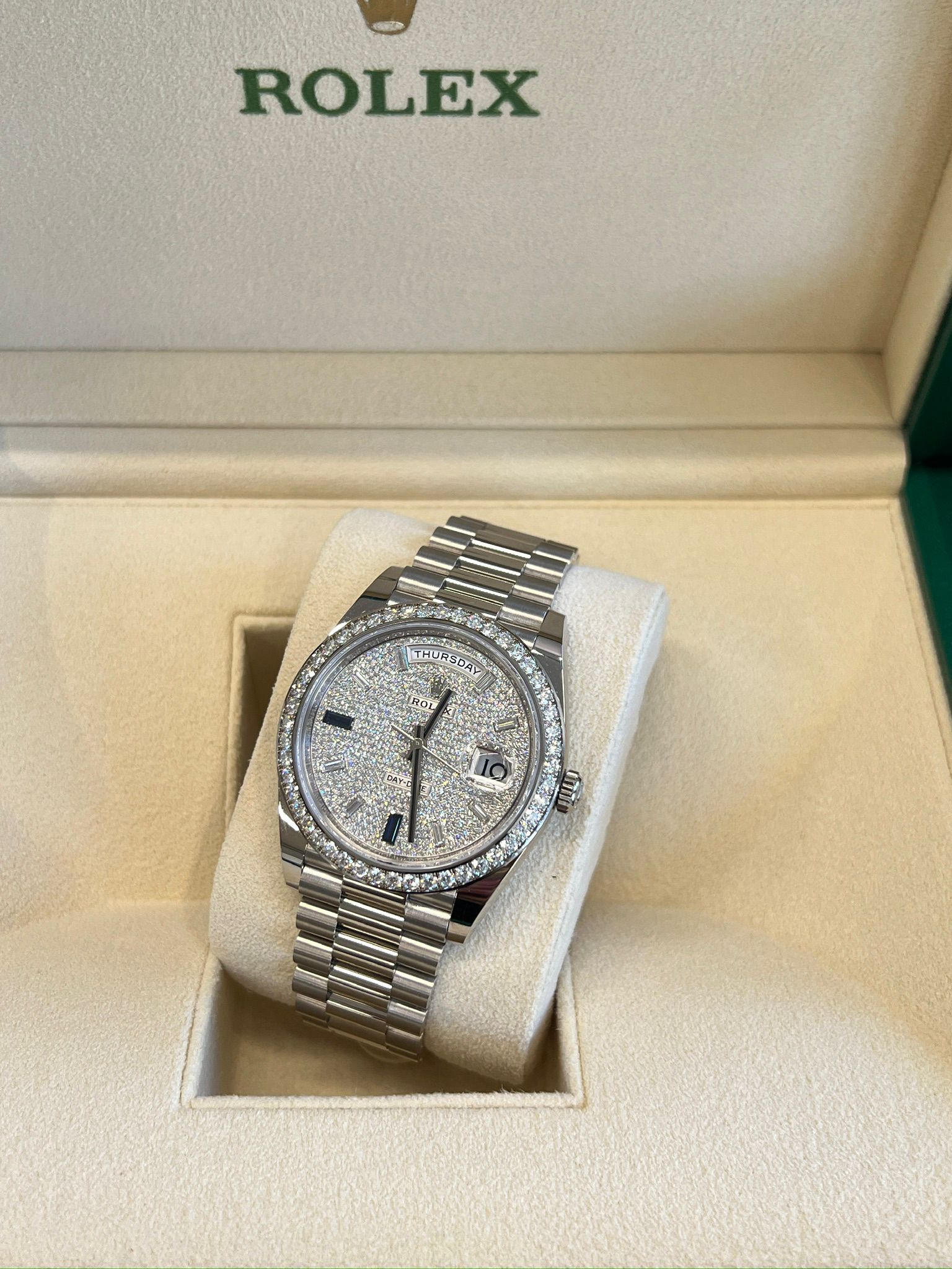 Rolex Day-Date 40 228349RBR PAVE
