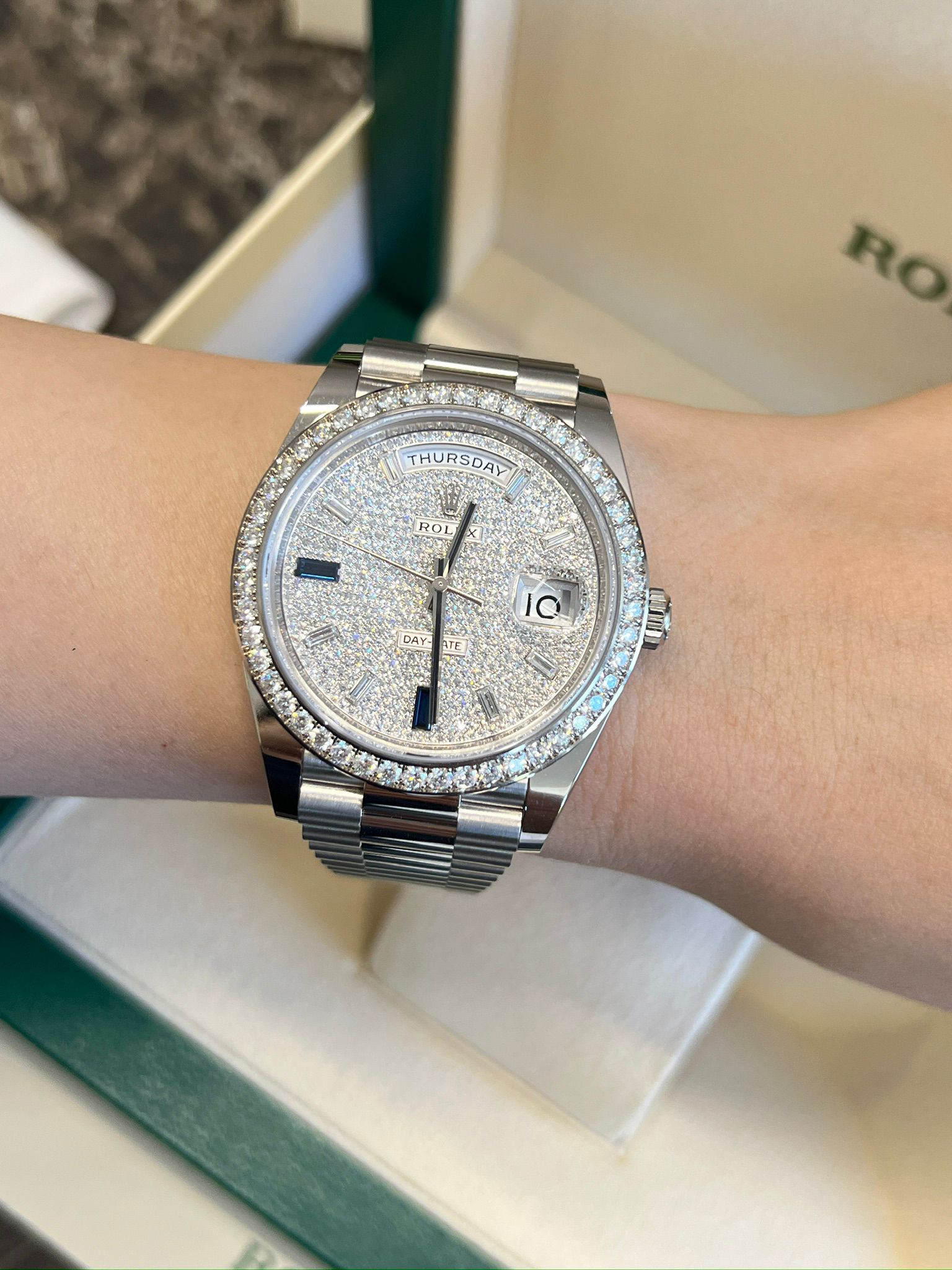 Rolex Day-Date 40 228349RBR PAVE
