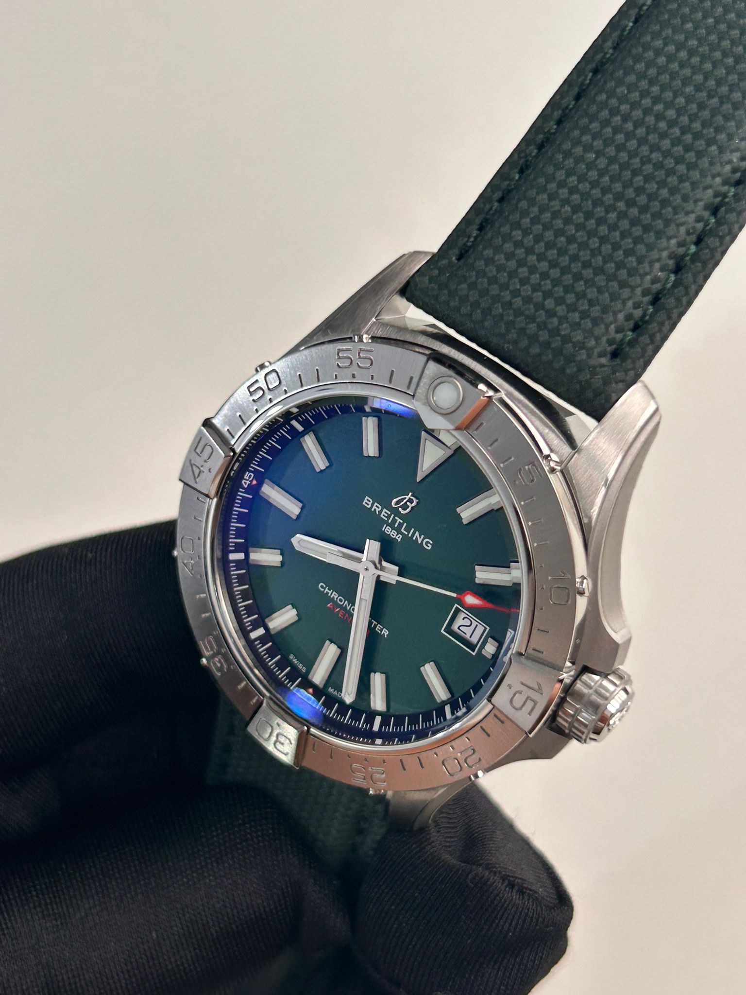 Breitling Avenger Automatic 42 A17328101L1X1