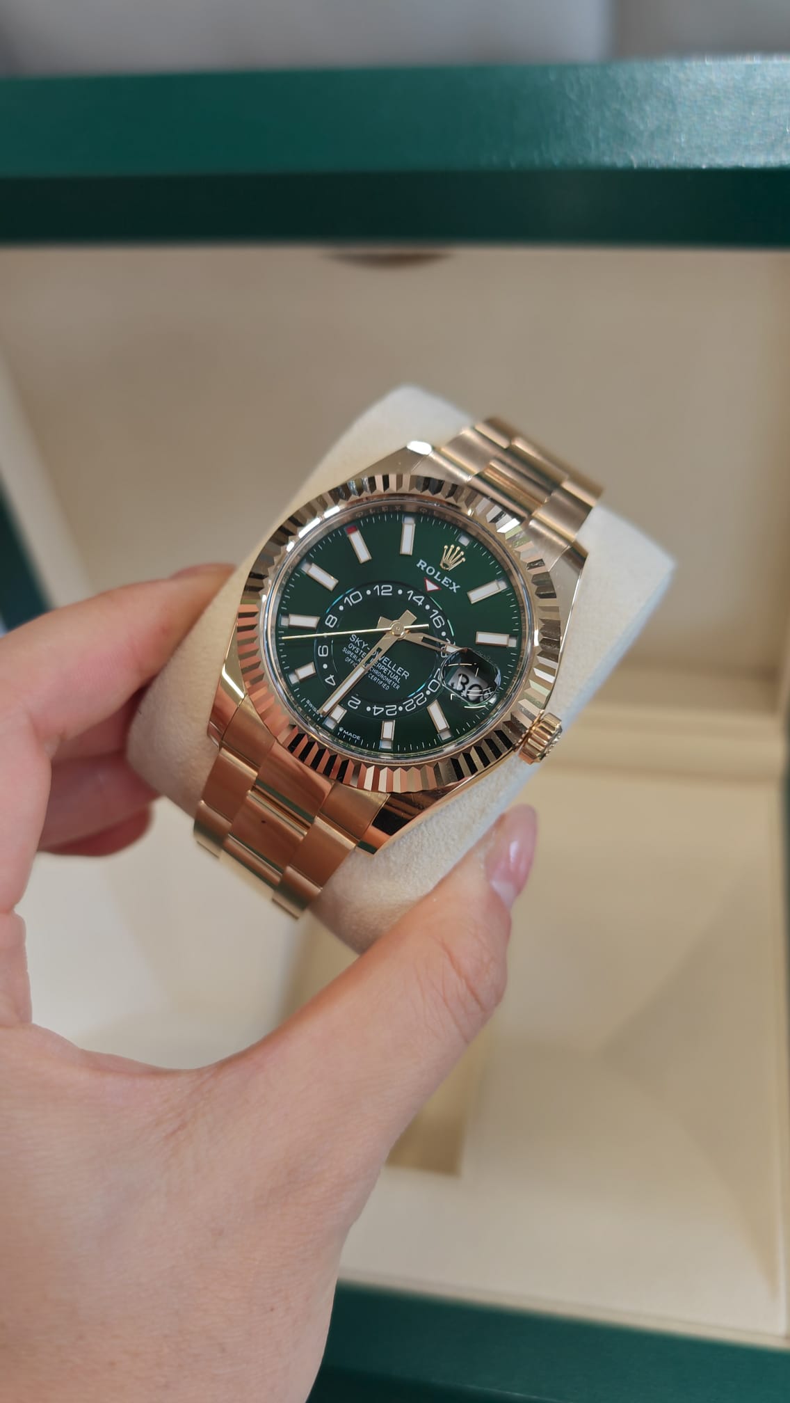 Rolex Sky-Dweller 336938 Green Oyster